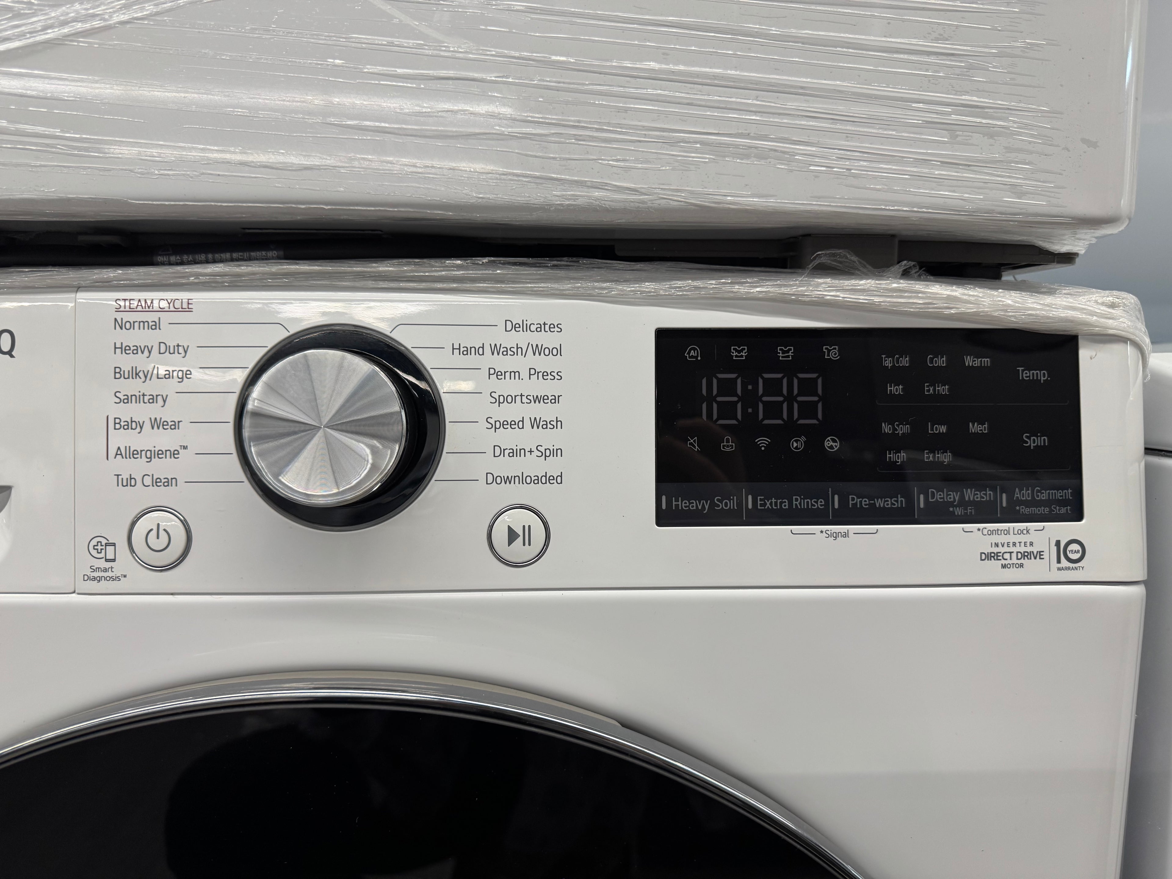 NEW - LG 24" Front Load Washer & Ventless Dryer Set (WM1455HWA & DLHC1455W) 1 YEAR MANUFACTURER WARRANTY