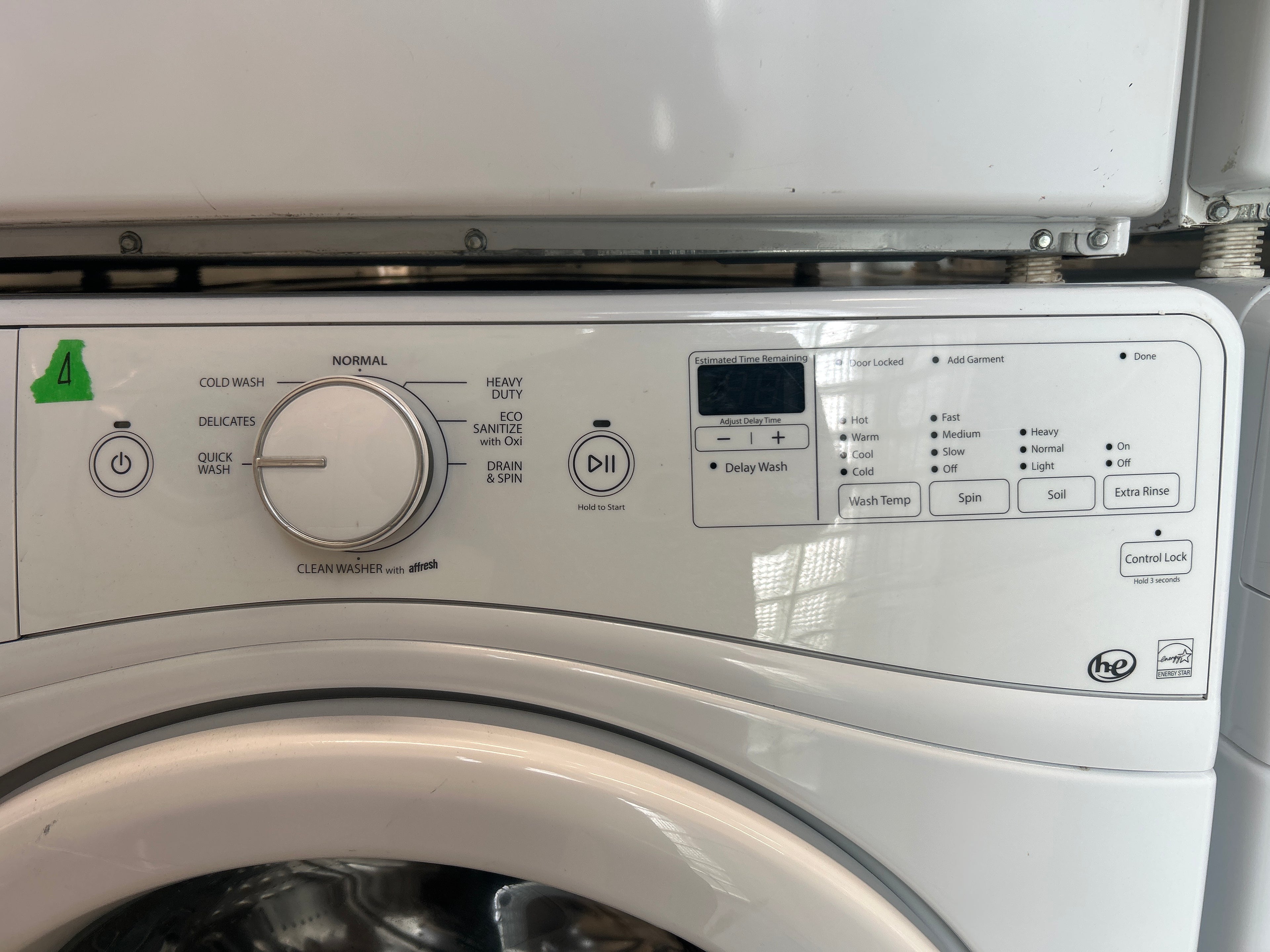 Whirlpool 27" Front Load Washer/Dryer Set
