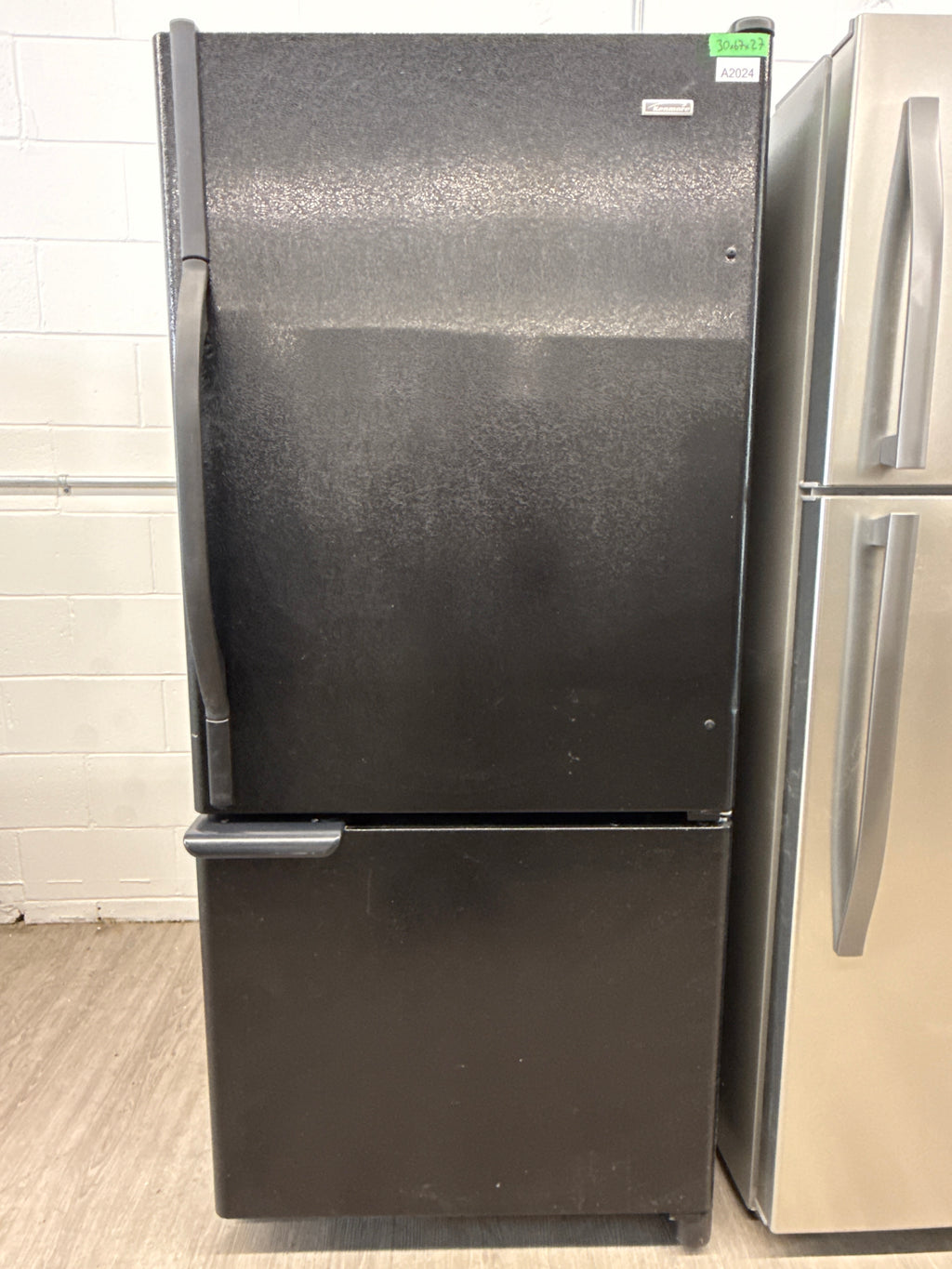 Kenmore 30” Bottom Freezer Refrigerator - 596.67949601