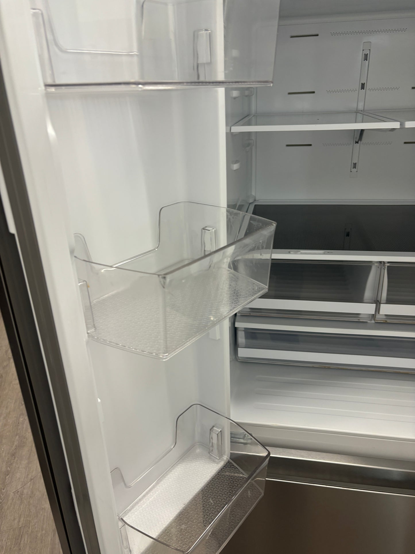 Hisense 30" French Door Refrigerator - RF210N6ASE