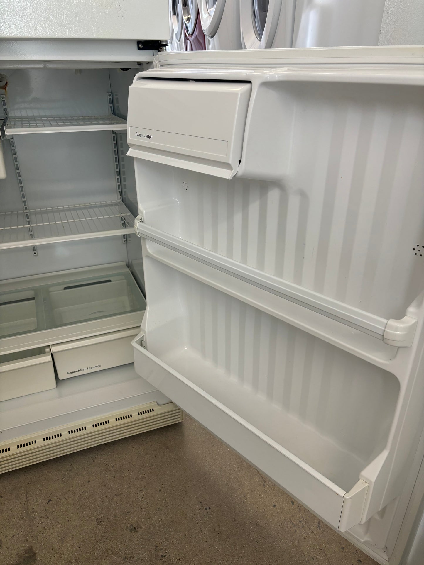 GE 30” Top Freezer Refrigerator - LW18JYARW