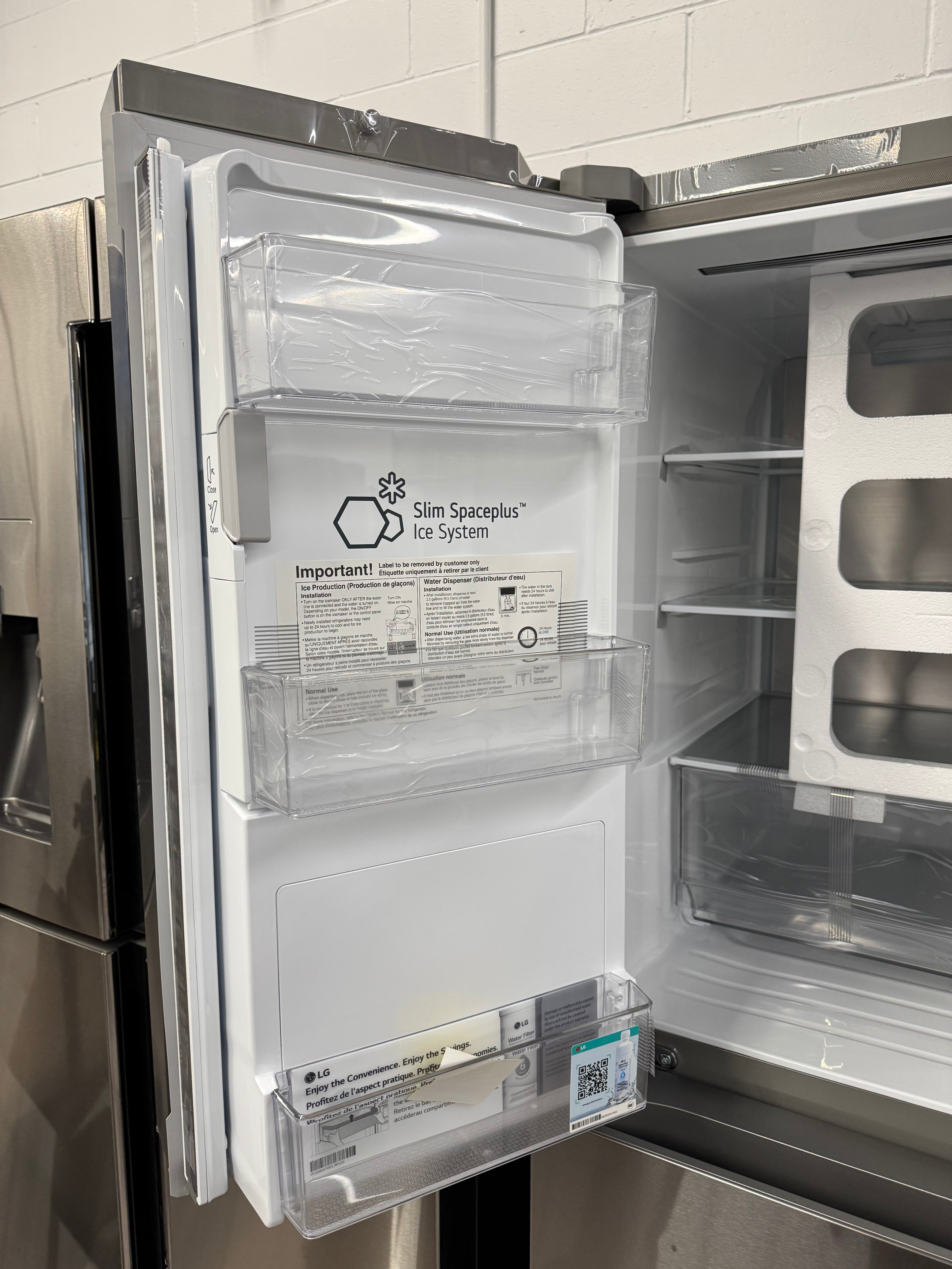 NEW - LG 36” French Door Fridge With Water Dispenser- LF29S8365S (1 YEAR MANUFACTURER WARRANTY)