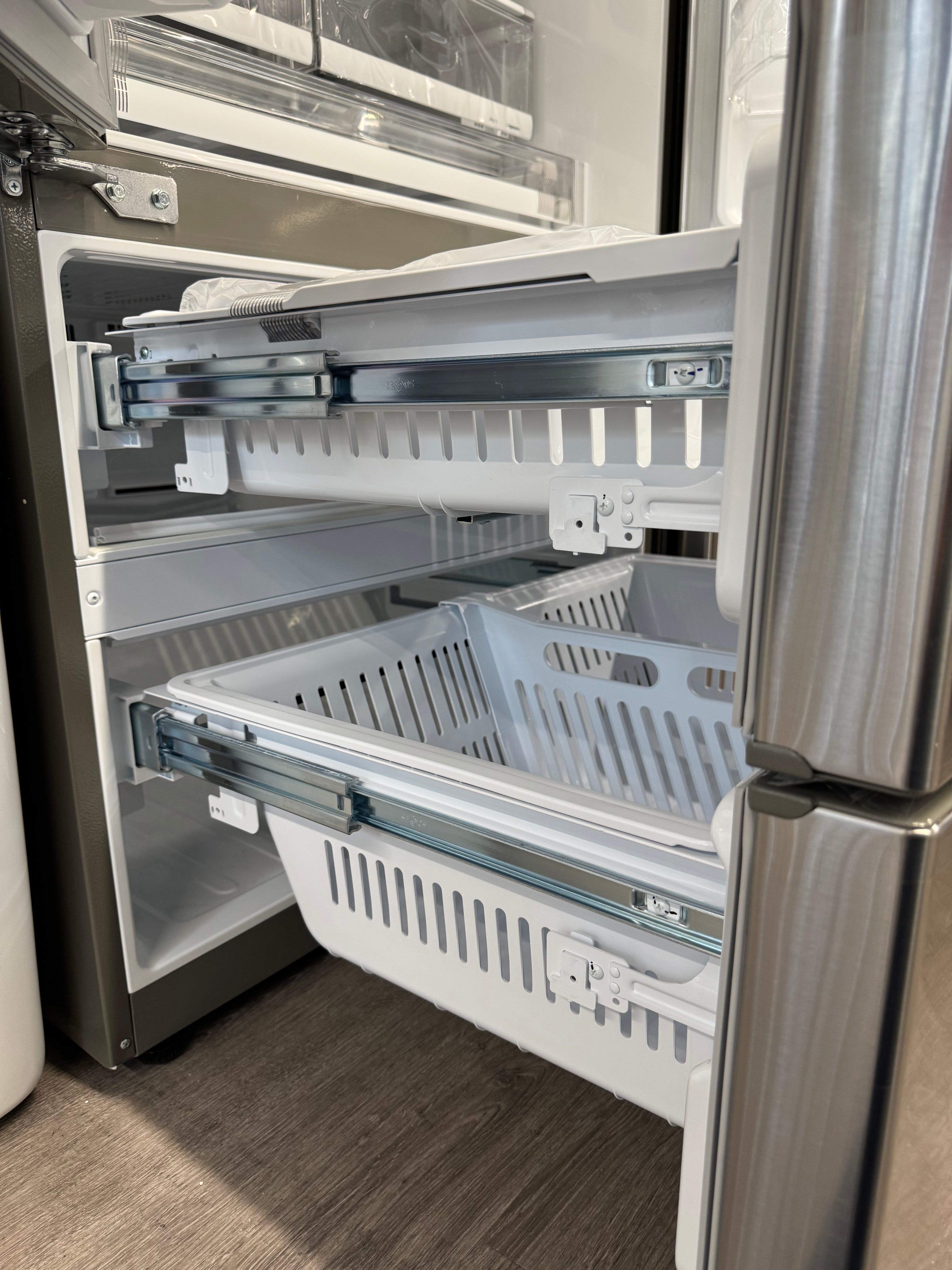 OPEN BOX - LG 36” French 4-Door Fridge with Water & Ice Dispenser- LMXS28626S/05