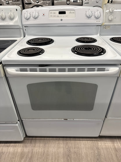 GE 30" Coil Top Range JCBP24D