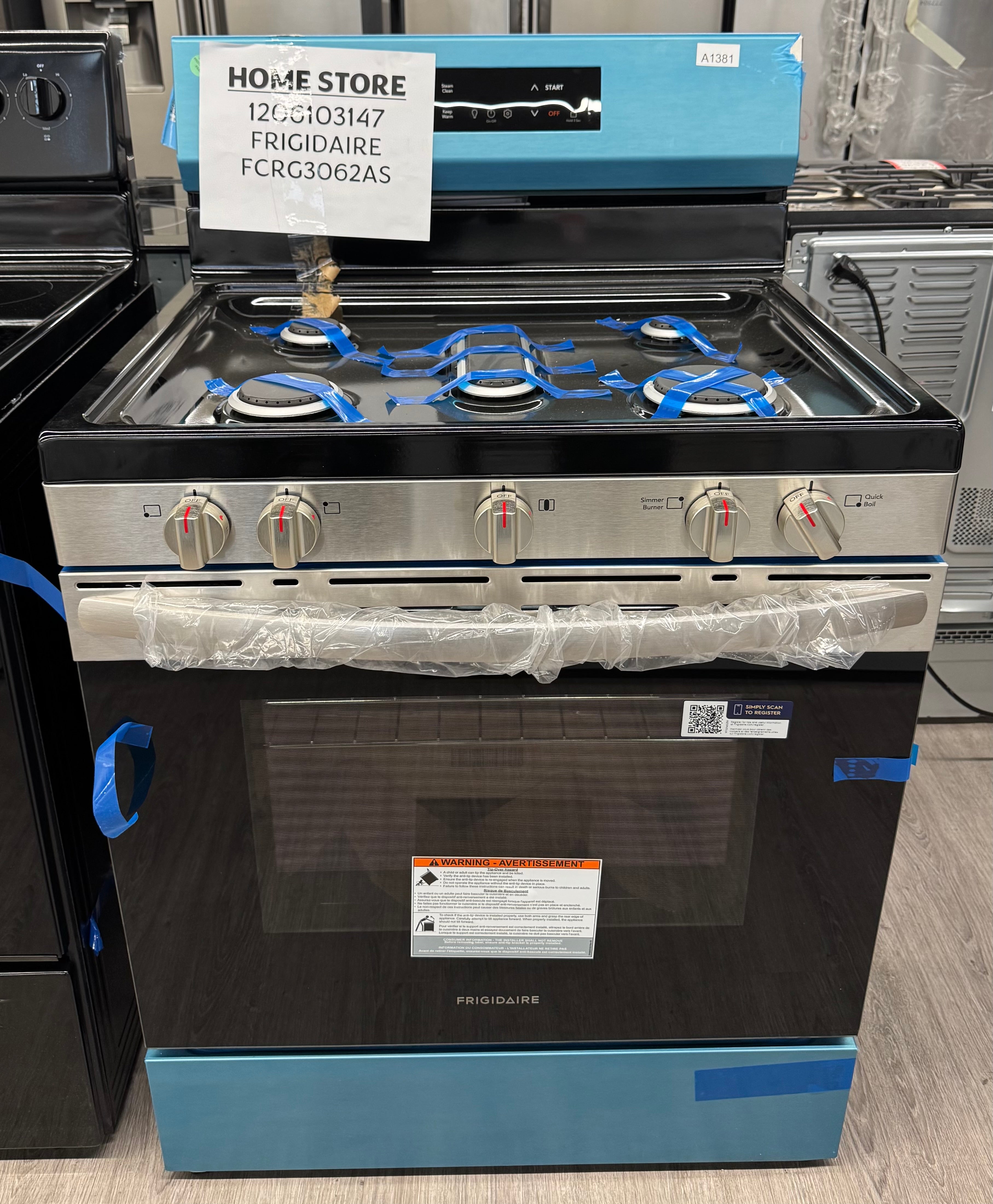 OPEN BOX - Frigidaire 30” Freestanding Gas Range - FCRG3062ASG