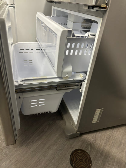 Samsung 33" French Door Refrigerator - RF197ACRS