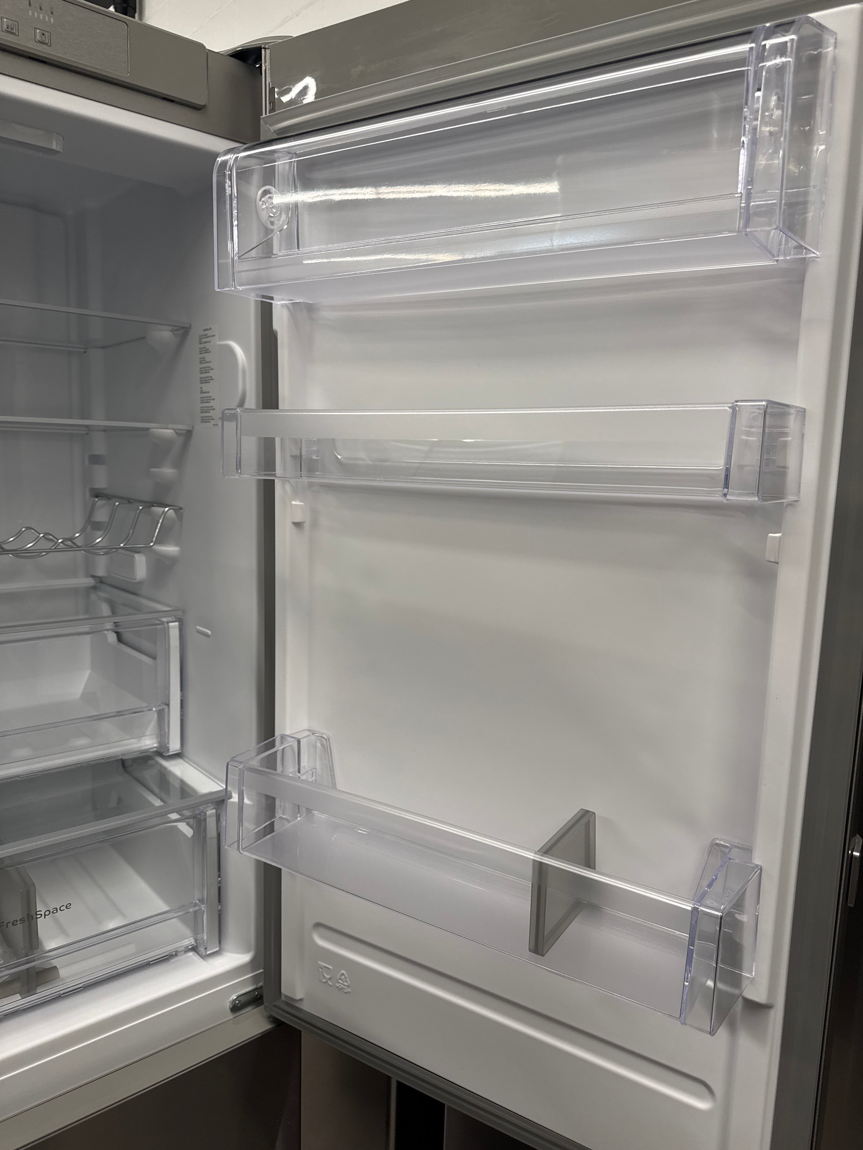 OPEN BOX - Whirlpool 24” Bottom Freezer Refrigerator - URB551WNGZ