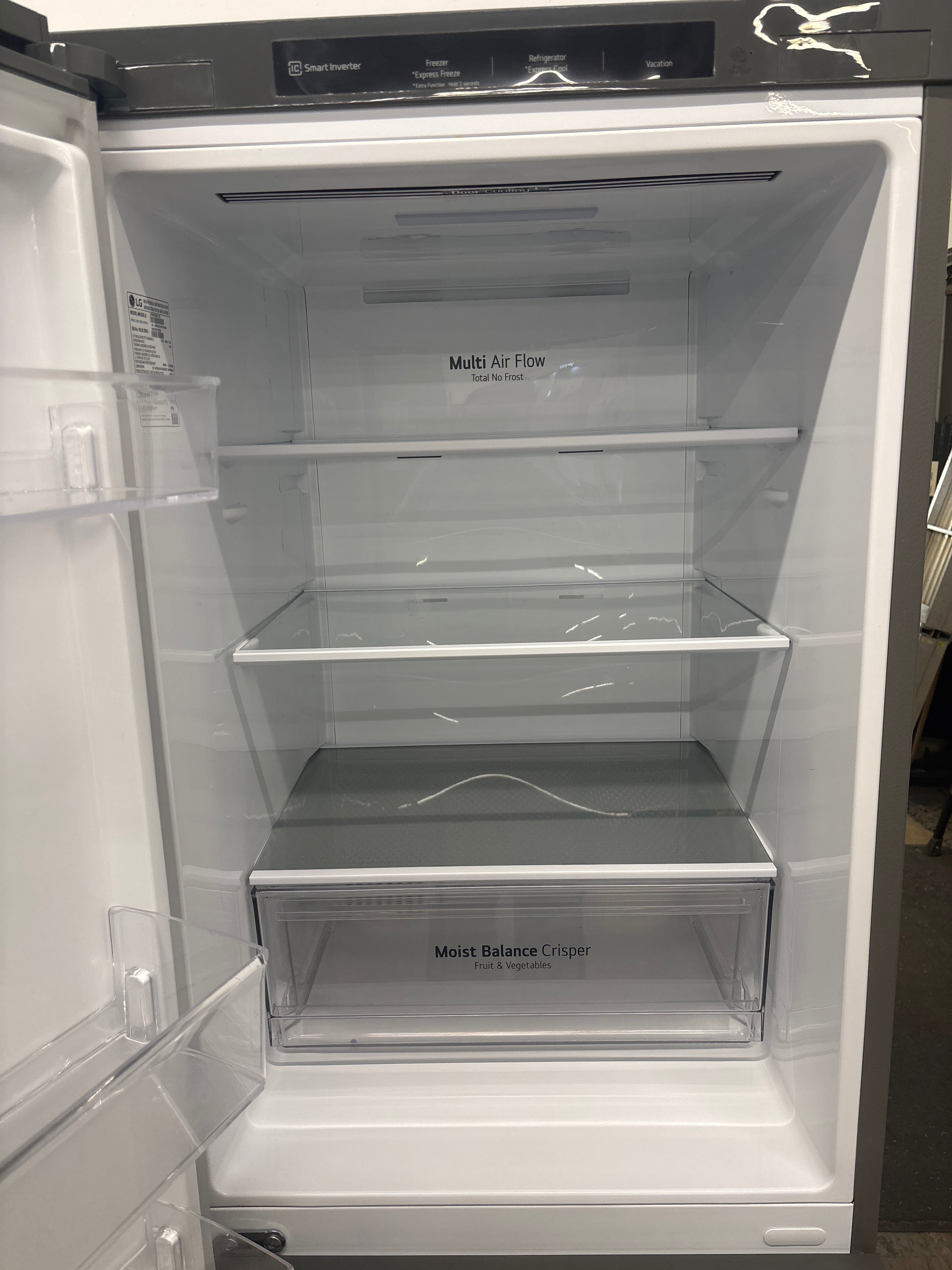 LG 24” Bottom Freezer Refrigerator - LRDNC1004V/00