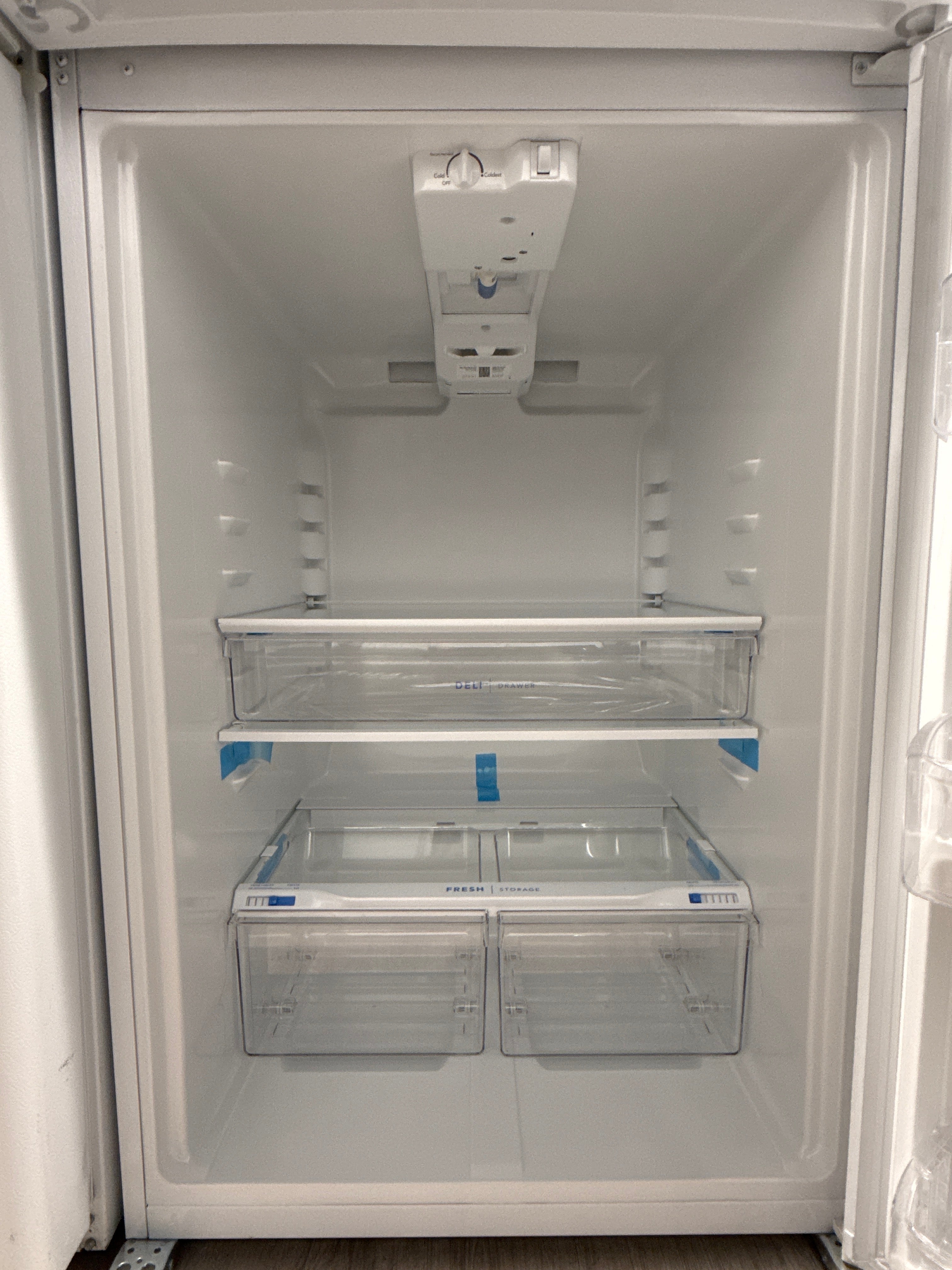 OPEN-BOX - Frigidaire 30” Top Freezer Refrigerator - FFTR2045VW9