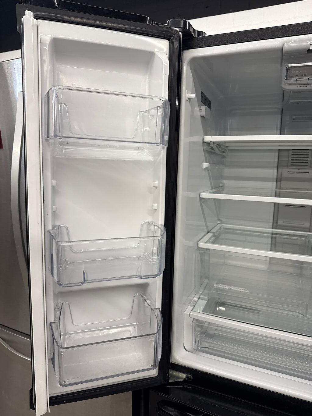 Maytag 30" French Door Refrigerator - MFB2055YEB02