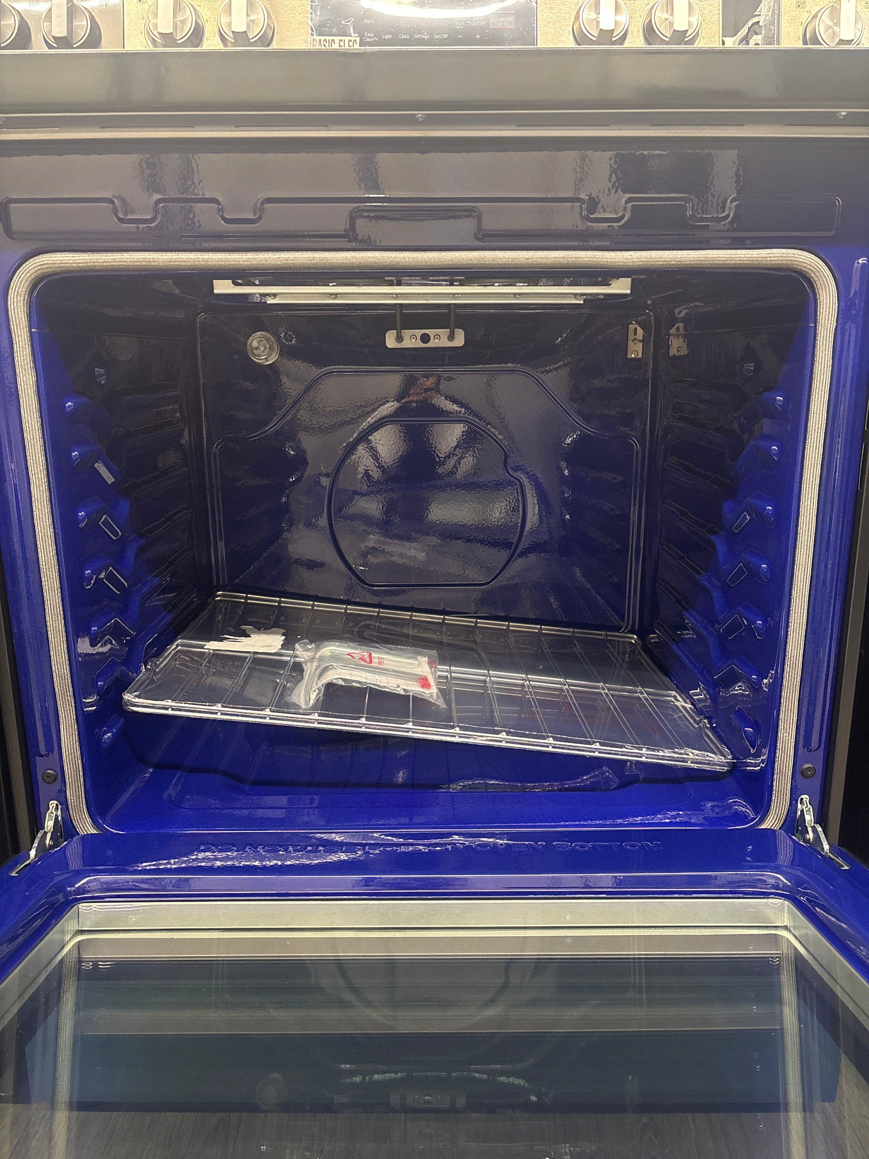 LG 30” Freestanding Glass Top Range - LREL6321S (1 YEAR MANUFACTURER WARRANTY)