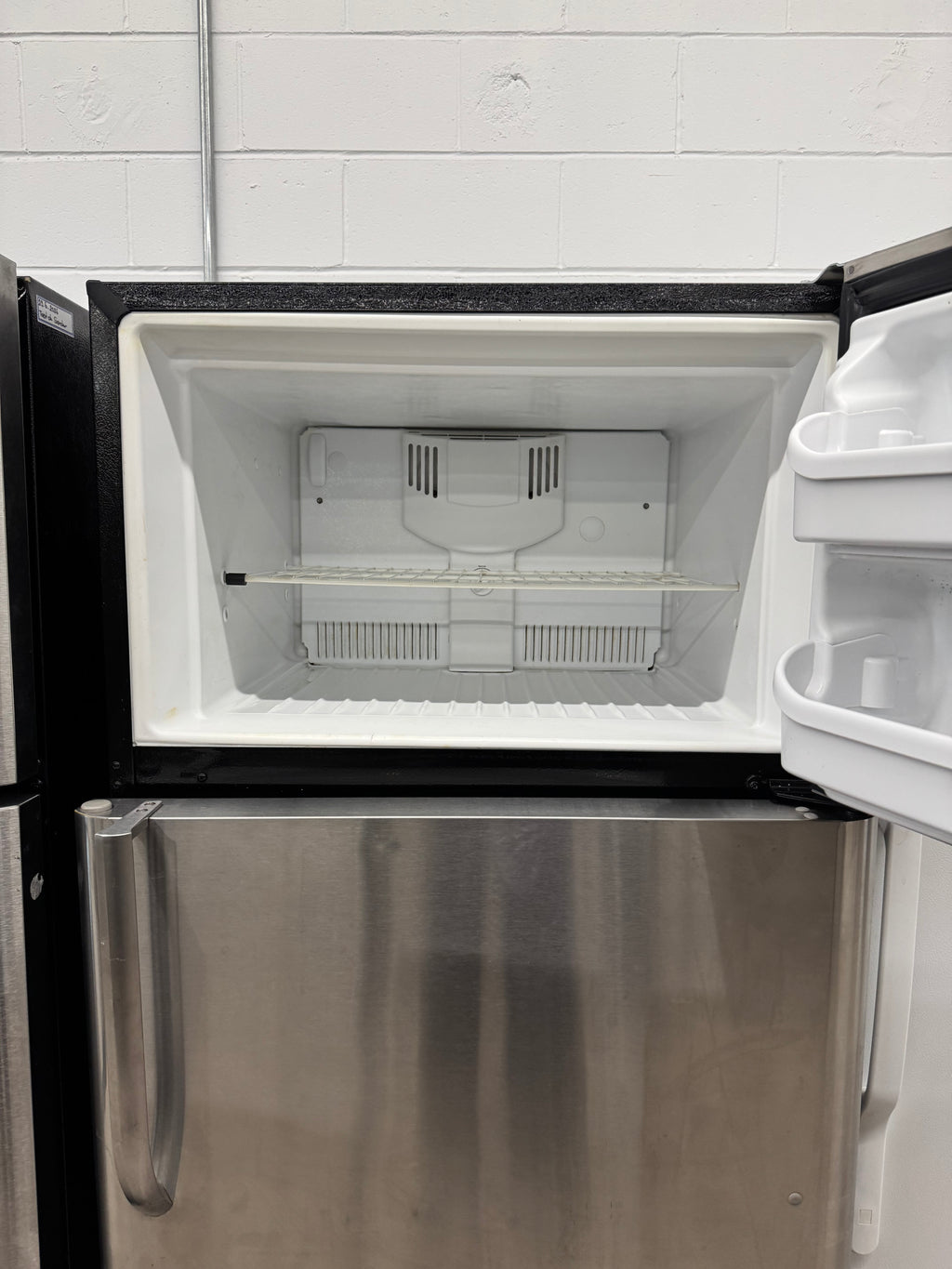 Frigidaire 30” Top Freezer Refrigerator - CFTR1826PS7