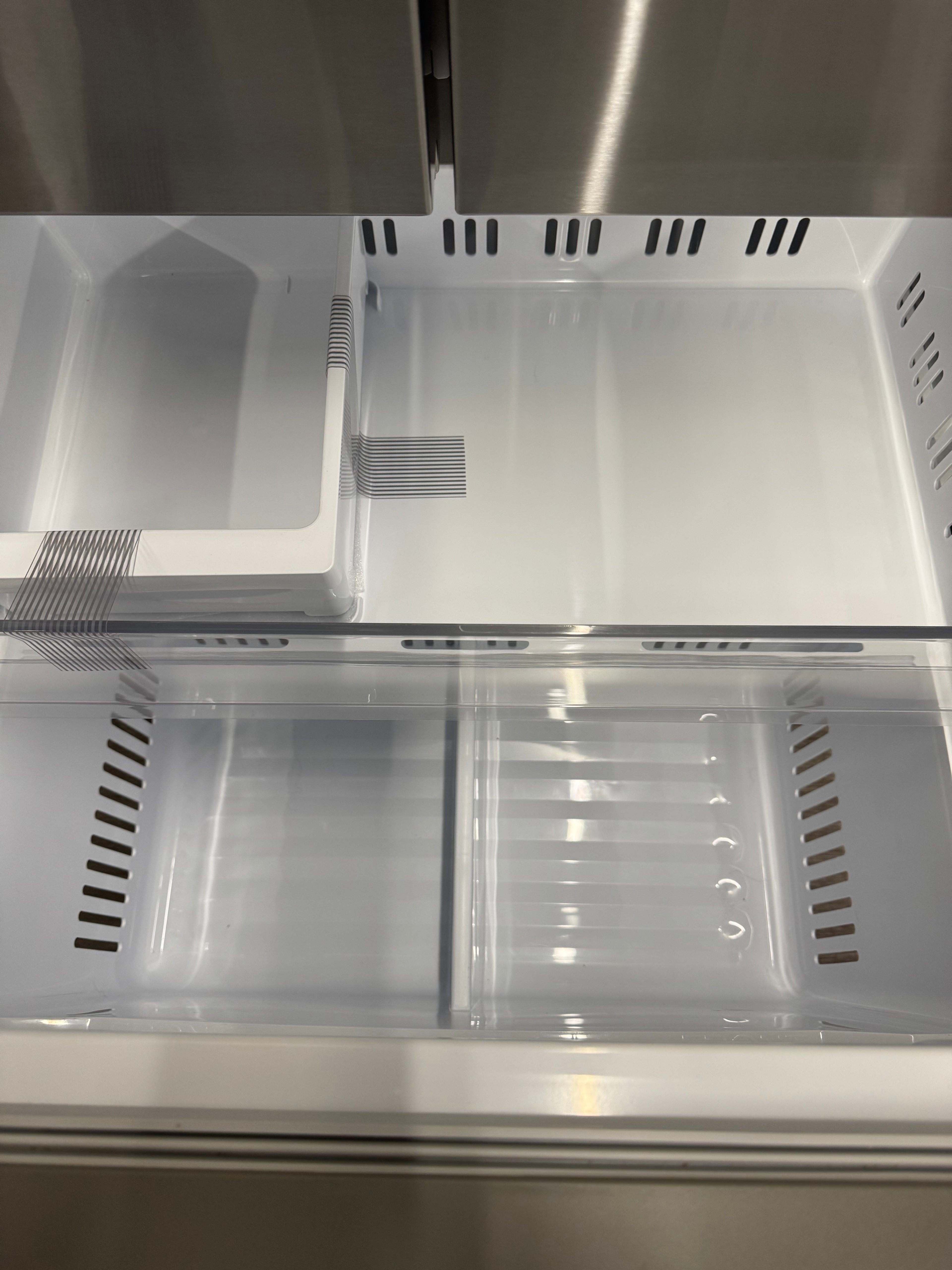 NEW - LG 33” Counter Depth French Door Refrigerator - LF21C6200S (1 YEAR MANUFACTURER WARRANTY)