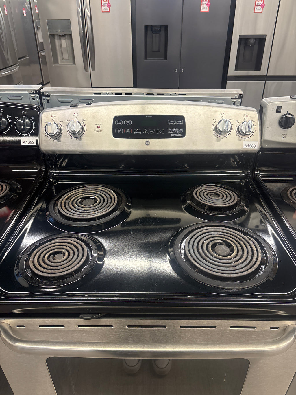 GE 30” Freestanding Coil Top Range - JCBP35S P3SS