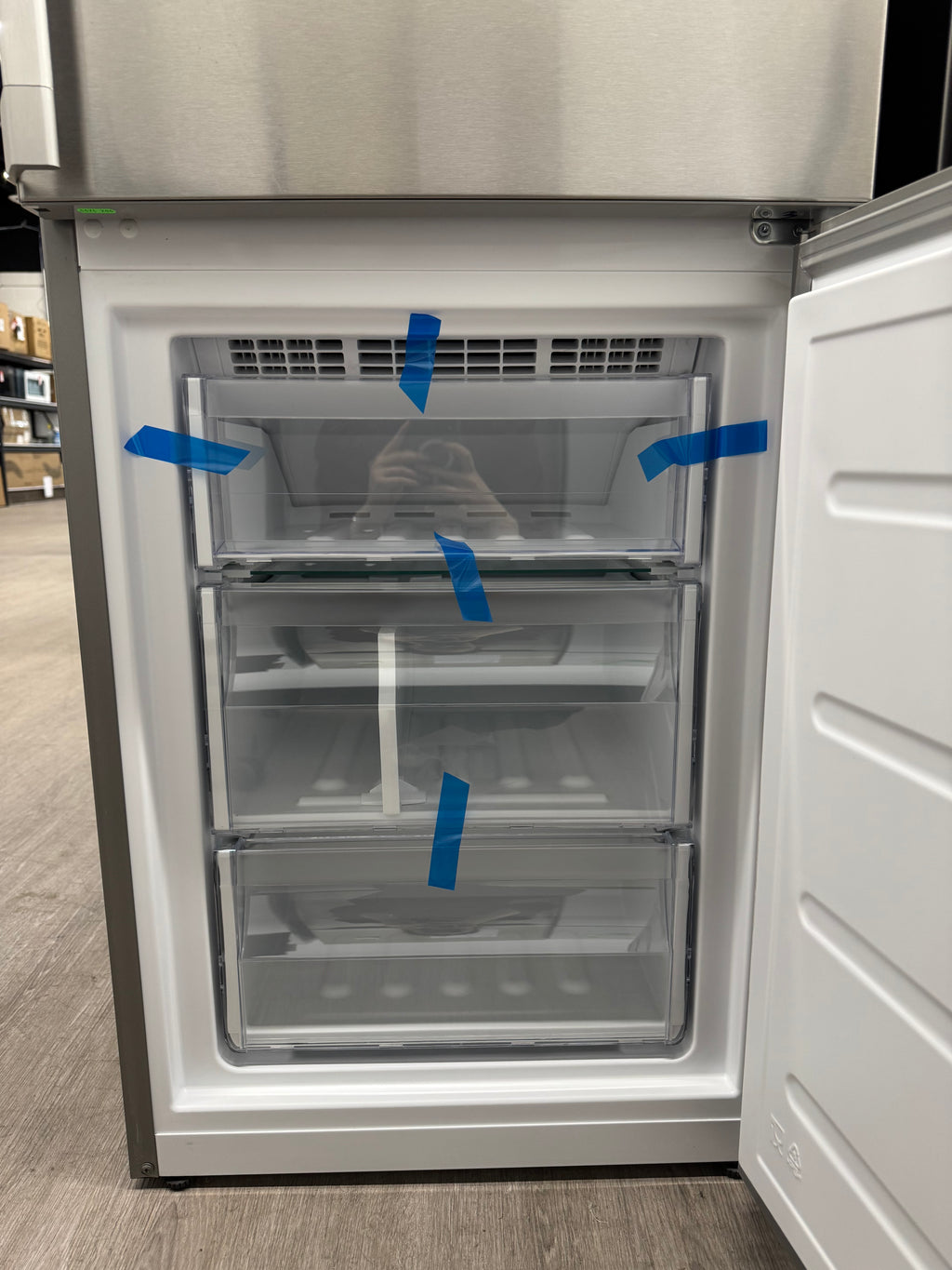 NEW - Whirlpool 24” Counter-Depth Bottom Freezer Refrigerator - URB551WNGZ