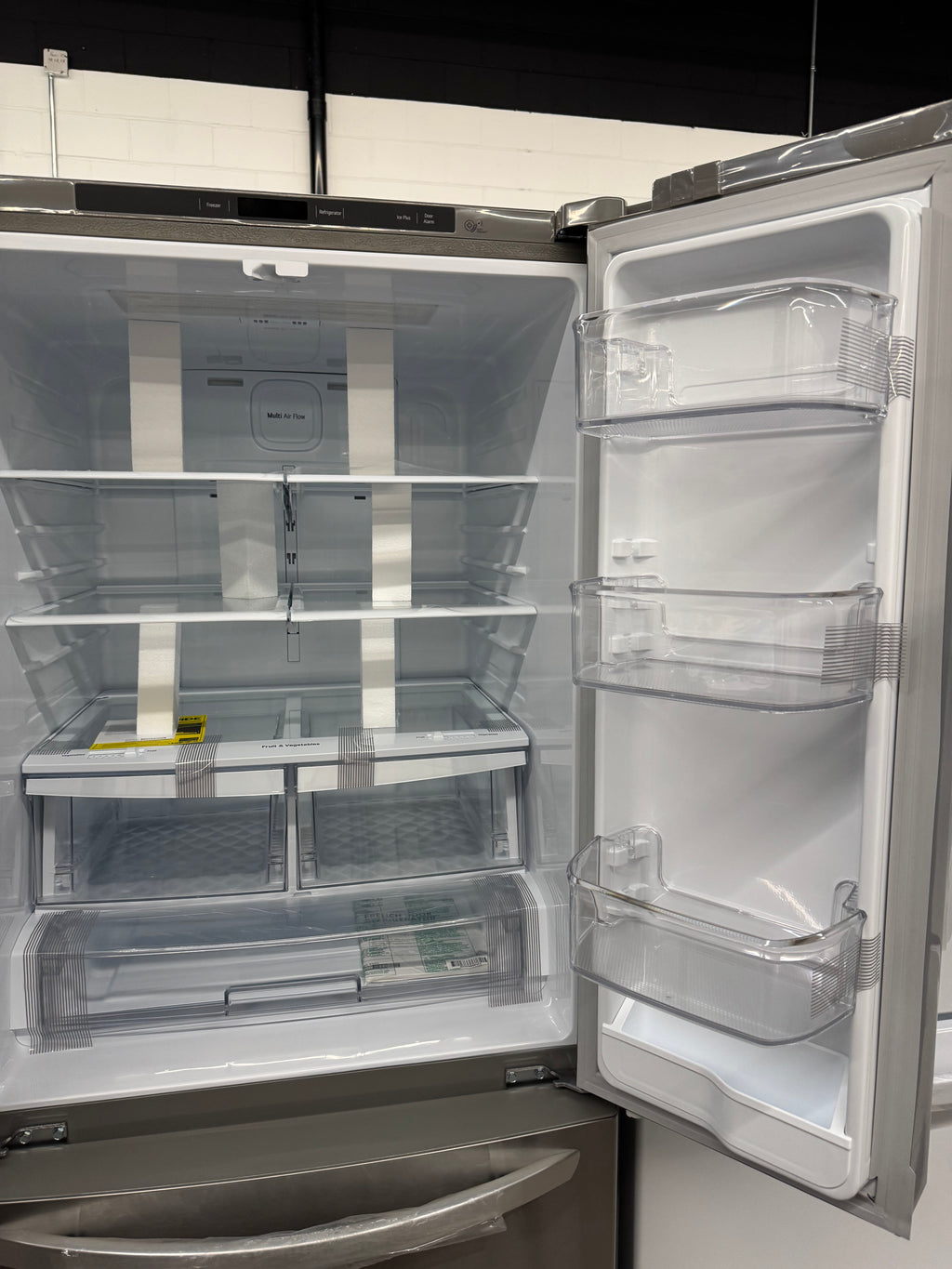 NEW - LG 30” French Door Refrigerator - LRFNS2200S (1 YEAR MANUFACTURER WARRANTY)