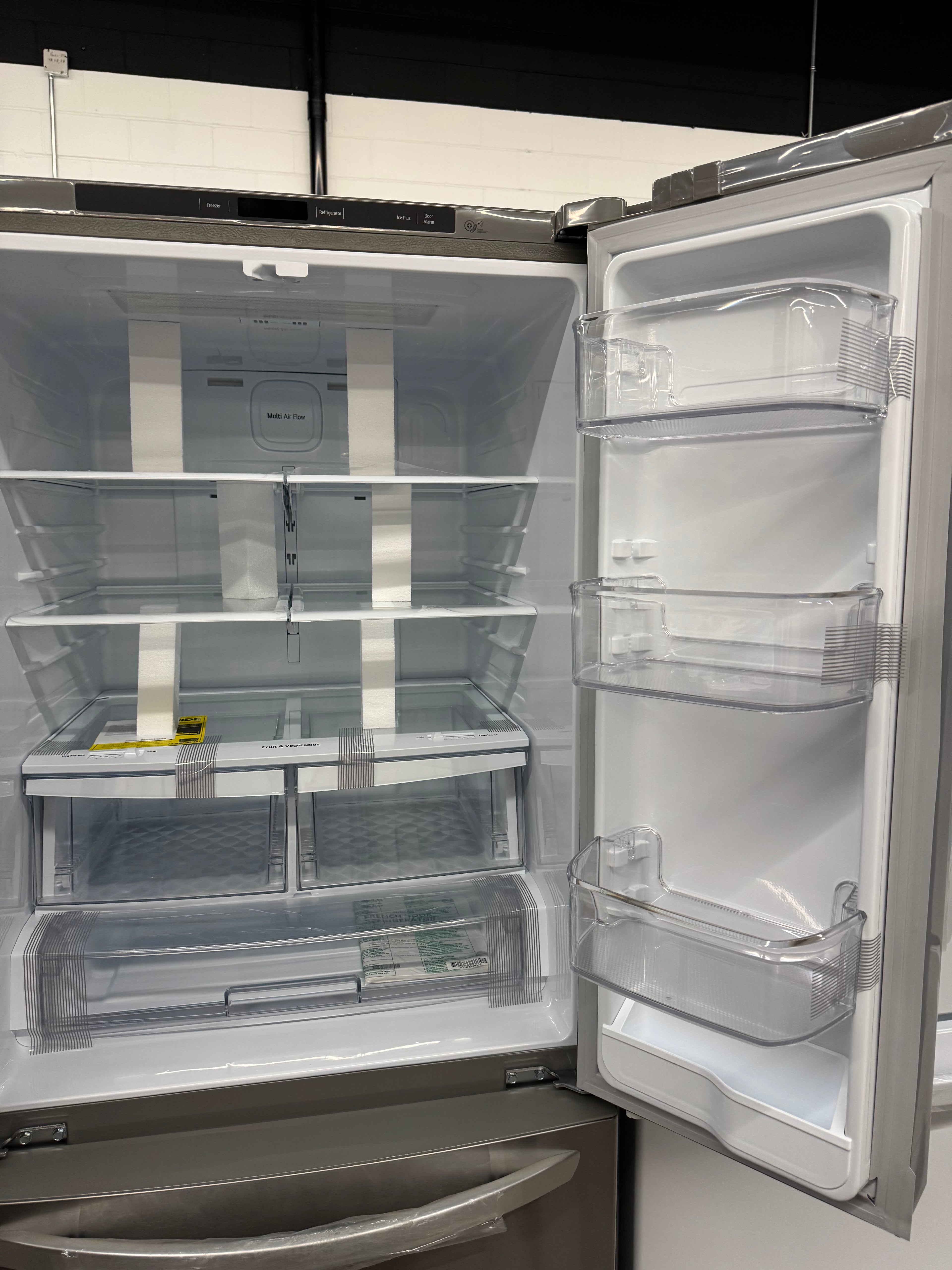 NEW - LG 30” French Door Refrigerator - LRFNS2200S (1 YEAR MANUFACTURER WARRANTY)