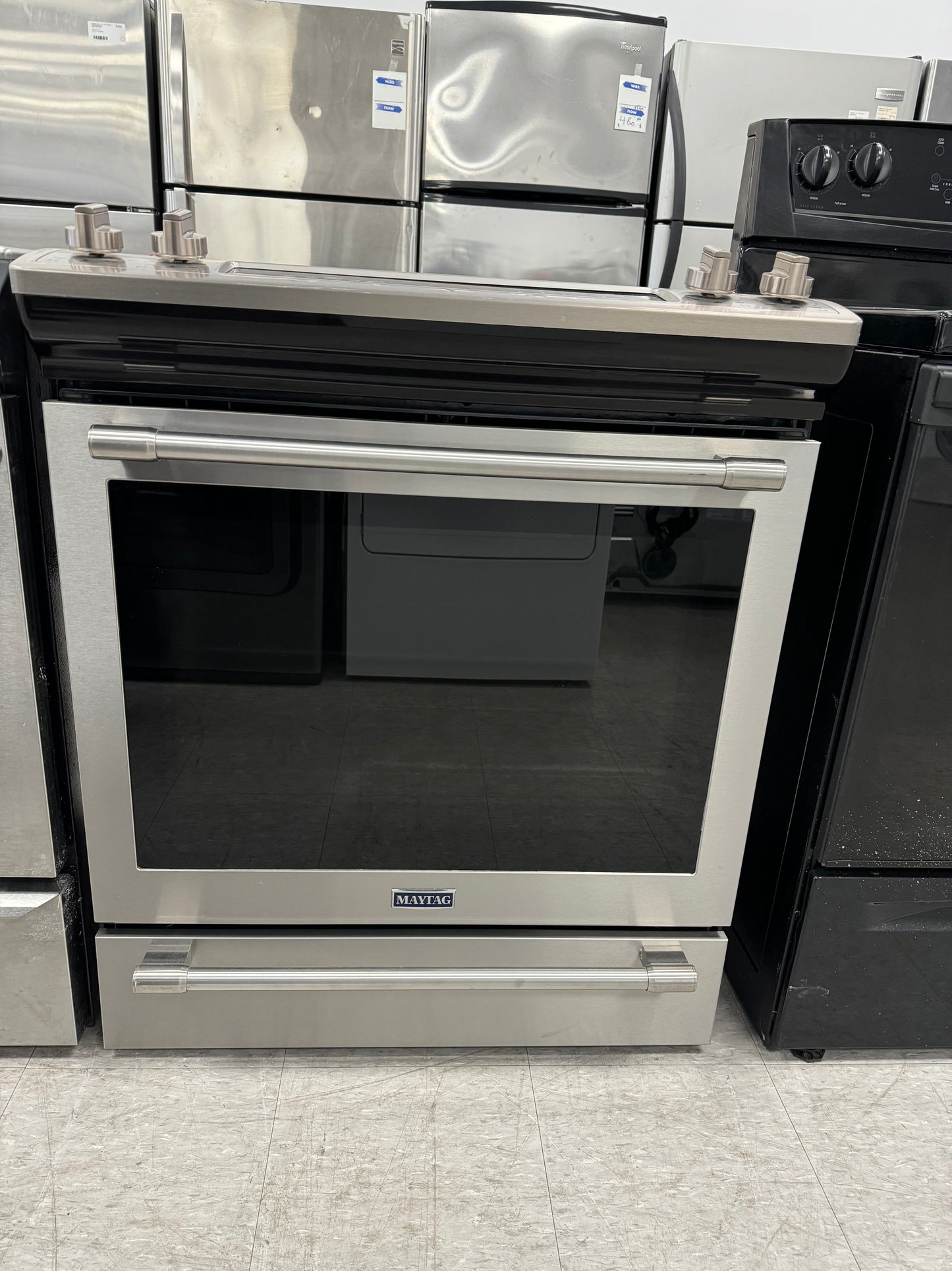 MAYTAG 30” SLIDE IN GLASS TOP RANGE - YMES8800FZ1