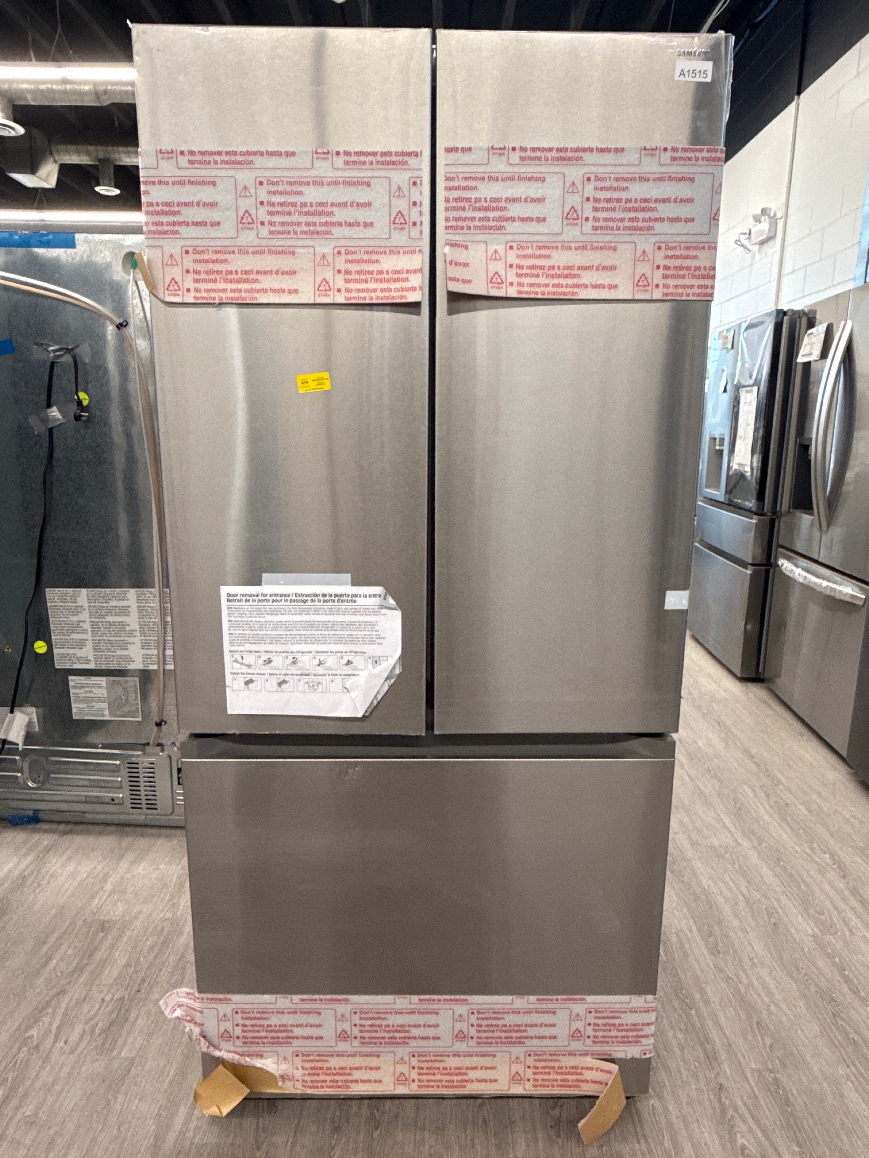 OPEN BOX - Samsung 33" French Door Refrigerator - RF25C5551SR