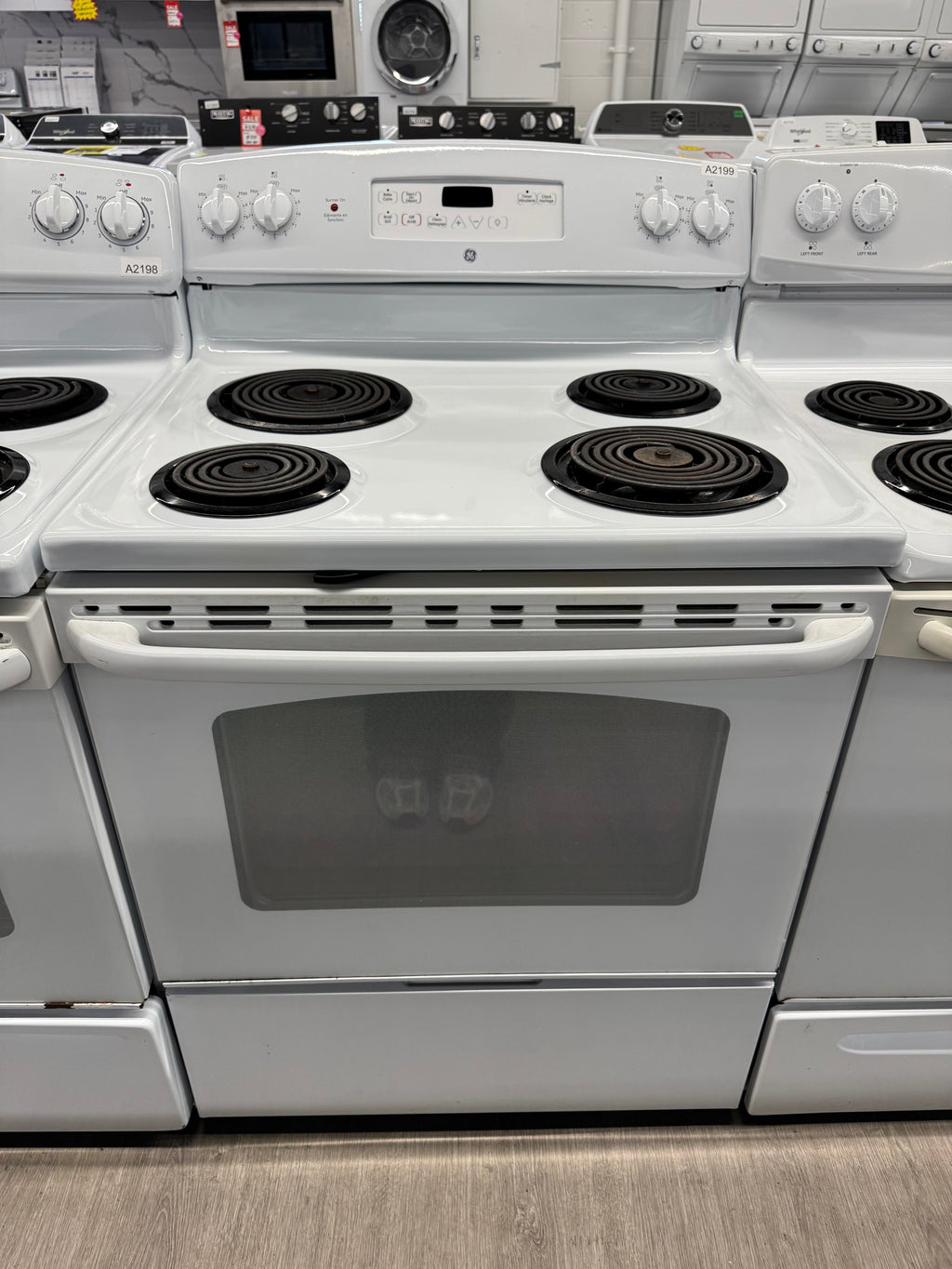 GE 30” Freestanding Coil Top Range - JCBP240DM2WW