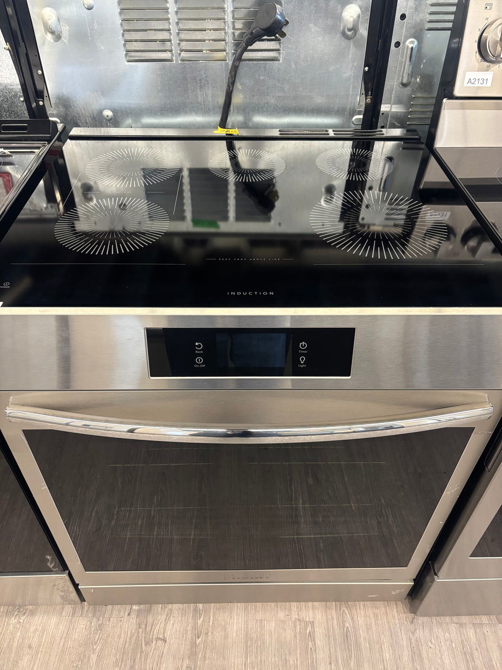 OPEN-BOX - Frigidaire 30” Induction Slide-In Glass Top Range - GCFI306CBFG
