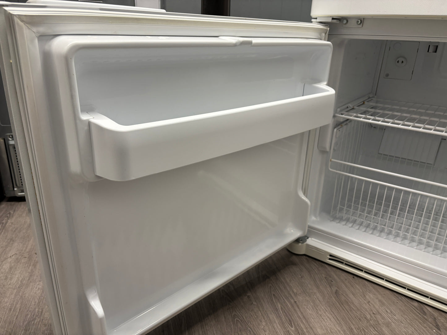 Kenmore 30 inch bottom fridge