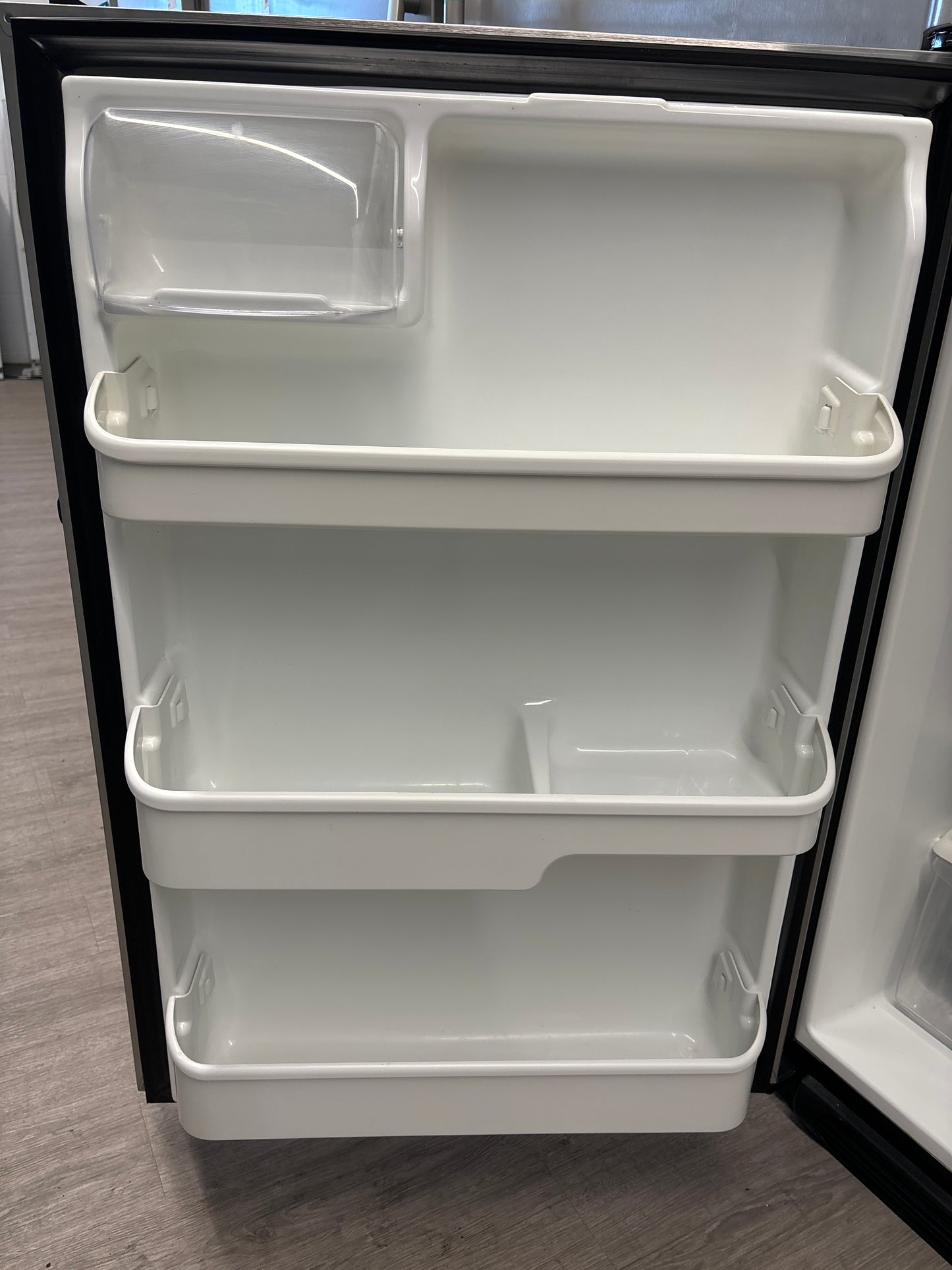 Frigidaire 30” Top Freezer Refrigerator - FRT8S6ESKD