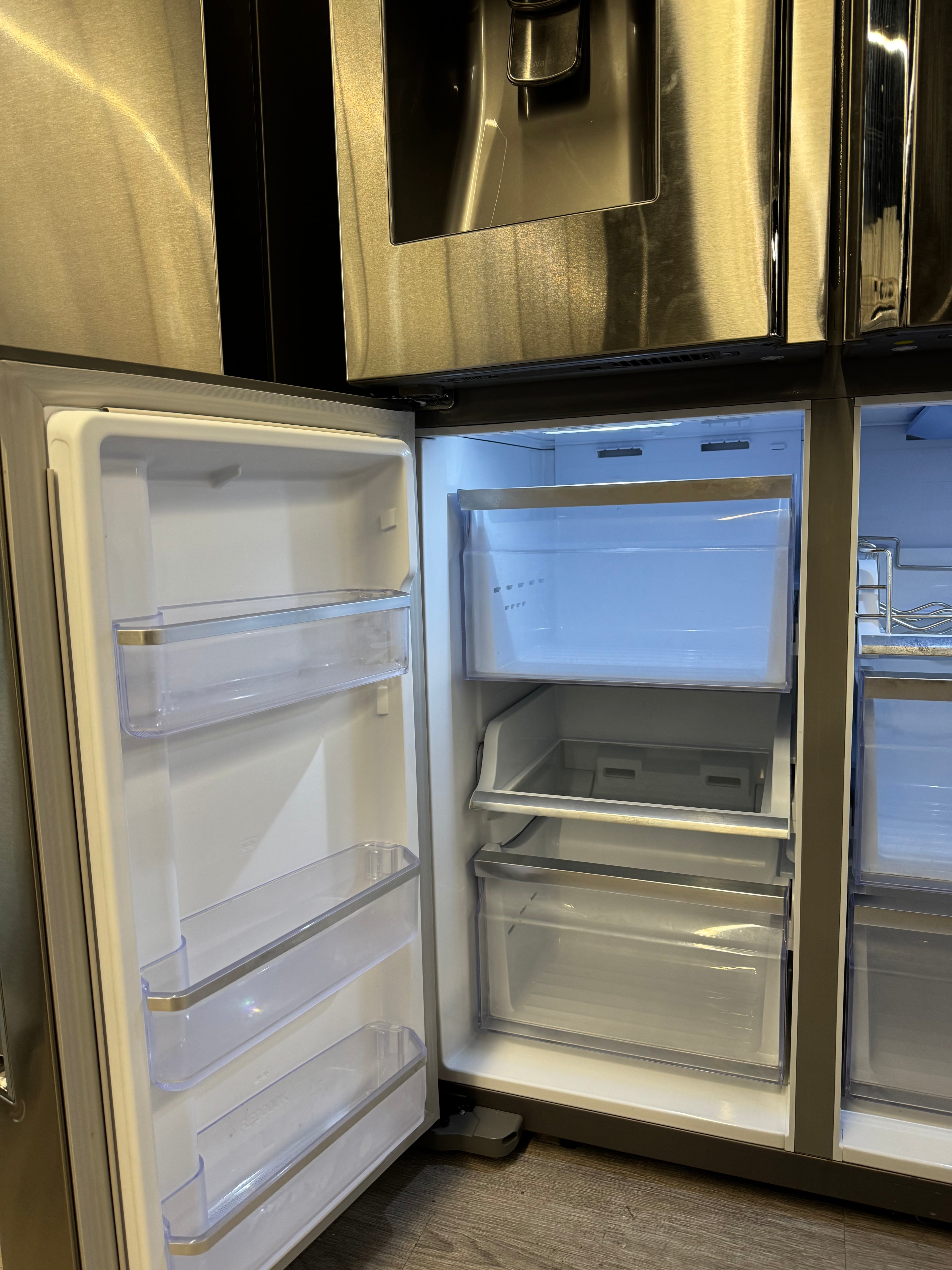 Samsung 36” 4Door Counter Depth French Door Refrigerator - RD22M9581SR/AC