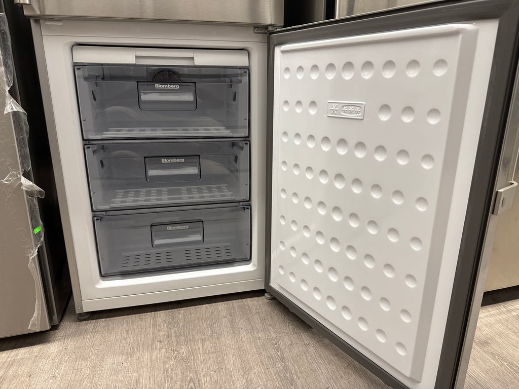 BLOMBERG 24” Bottom Freezer Refrigerator - K60320HU