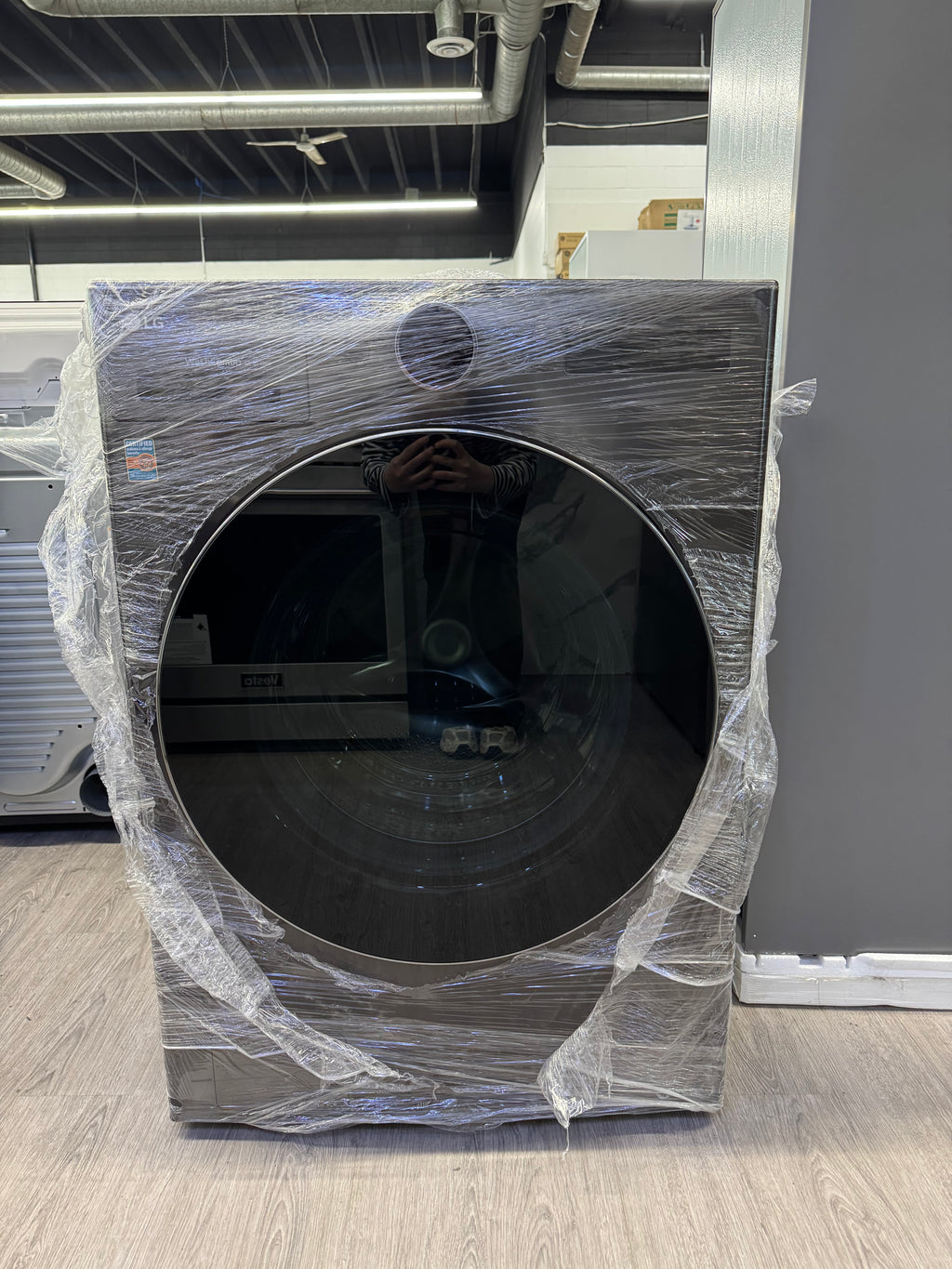 NEW - LG 27” All-in-One Washer Dryer Combo - WM6998HBA (1 YEAR MANUFACTURER WARRANTY)