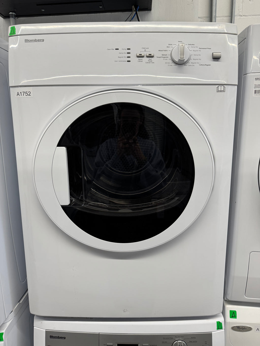 Blomberg 24” Front Load Washer & Dryer Set (WM77120NBL01 & DV17542)