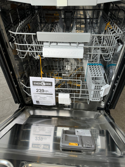 OPEN BOX - SAMSUNG 24” DISHWASHER - DW80B6060UG