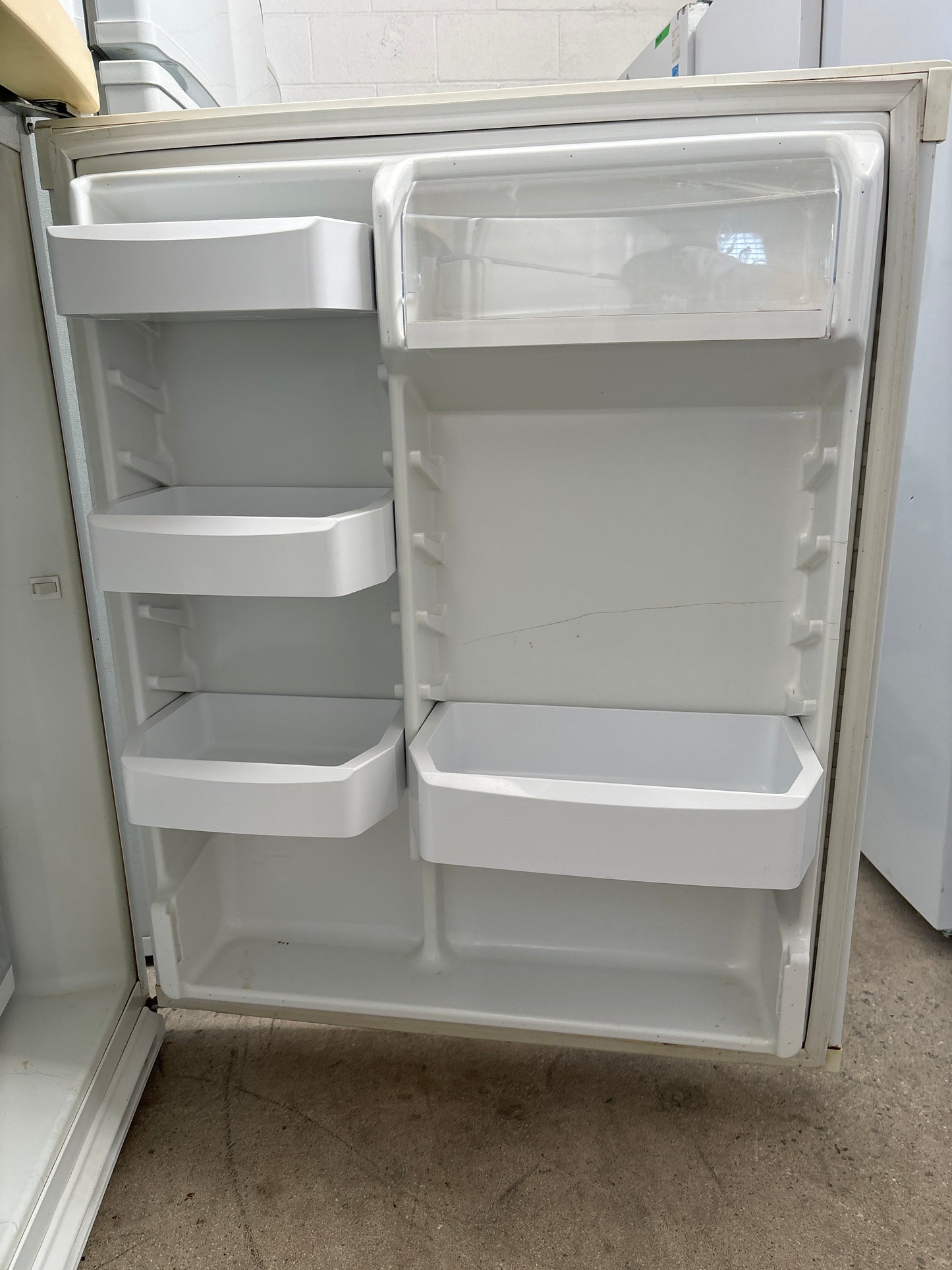 KitchenAid 33” Top Freezer Refrigerator