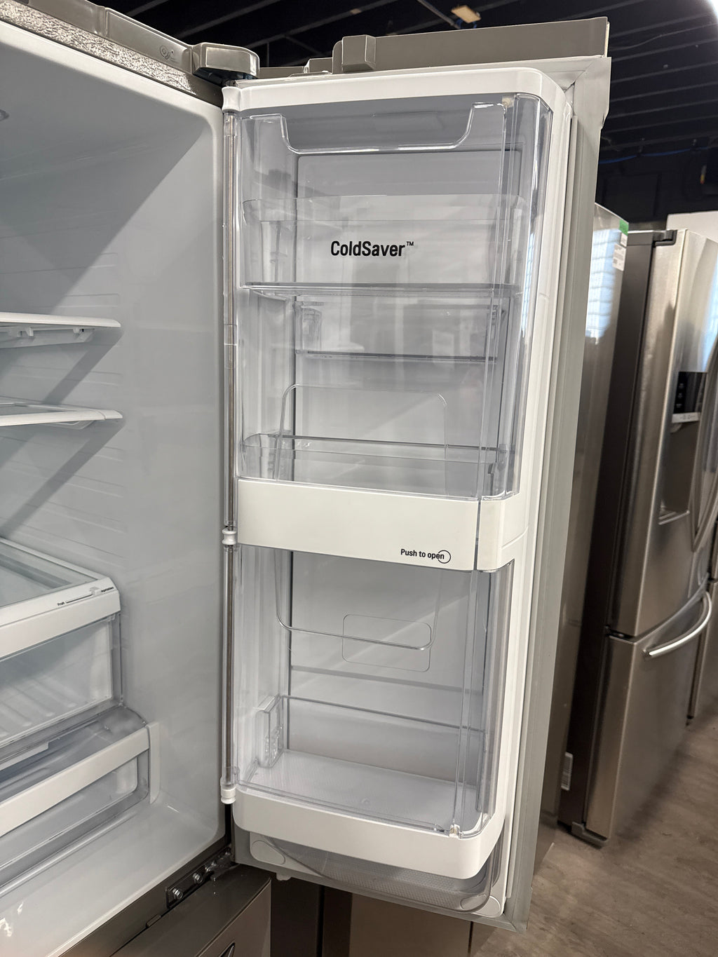 LG 33" French Door Refrigerator - LFCS25663S/01