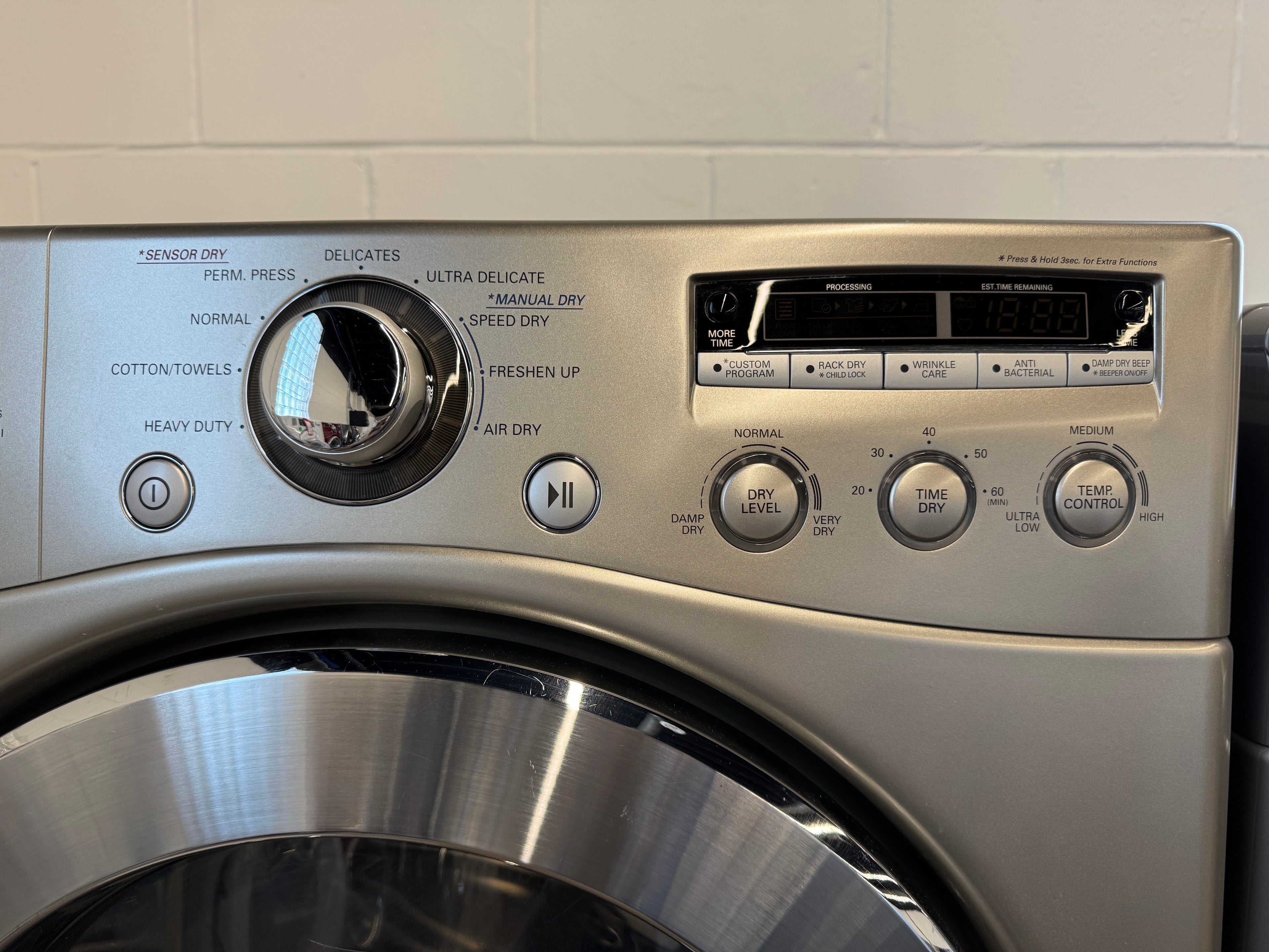 LG 27” Front Load Washer & Dryer Set (WM2150HS & DLE2301S)