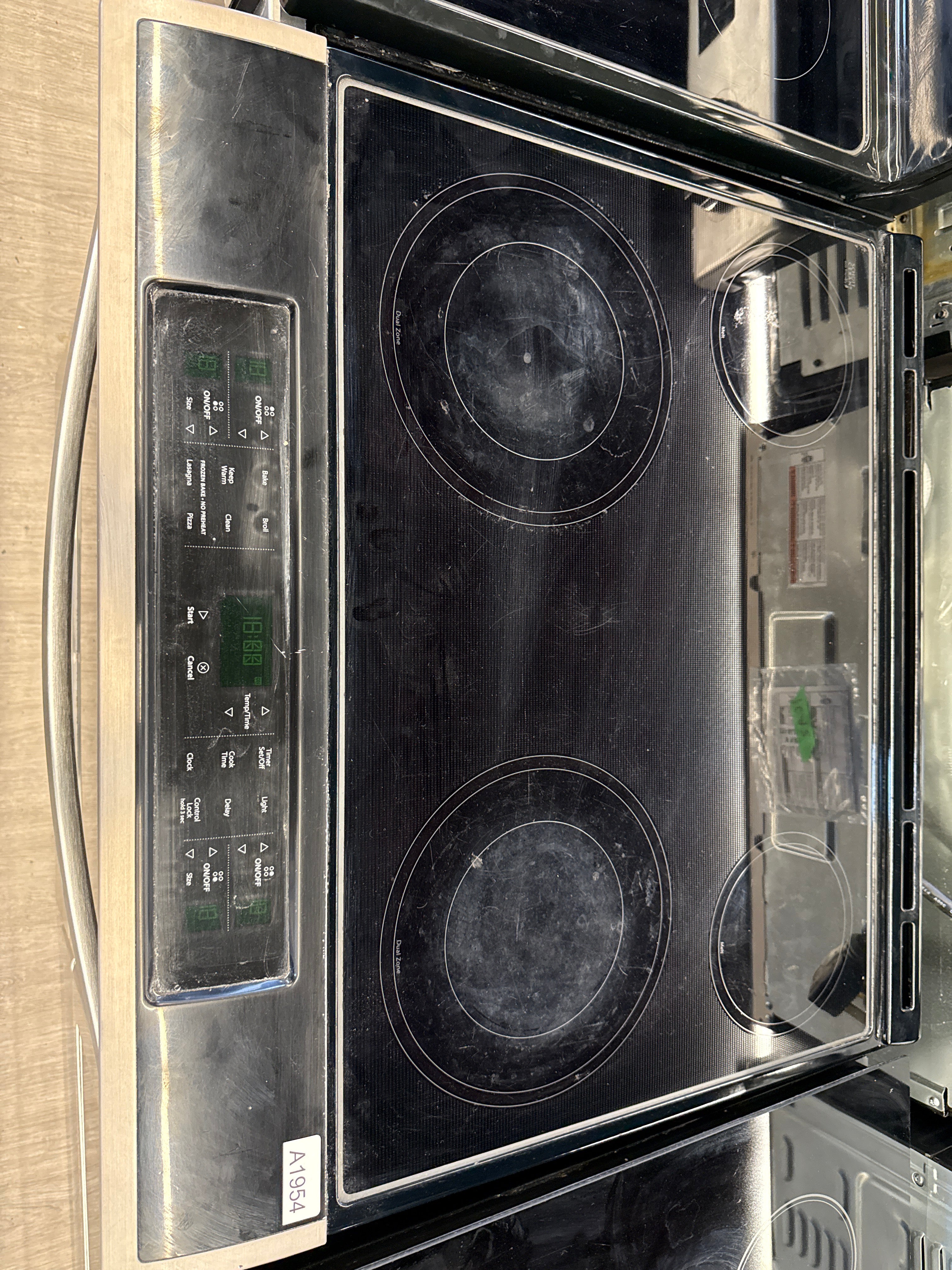Whirlpool 30" Slide-In Glass Top Range - YWEE510S0FS1