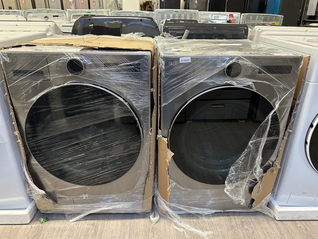 LG 27” Front Load Washer & Dryer Set (WM550HVA & DLEX5500V) 1 YEAR MANUFACTURER WARRANTY