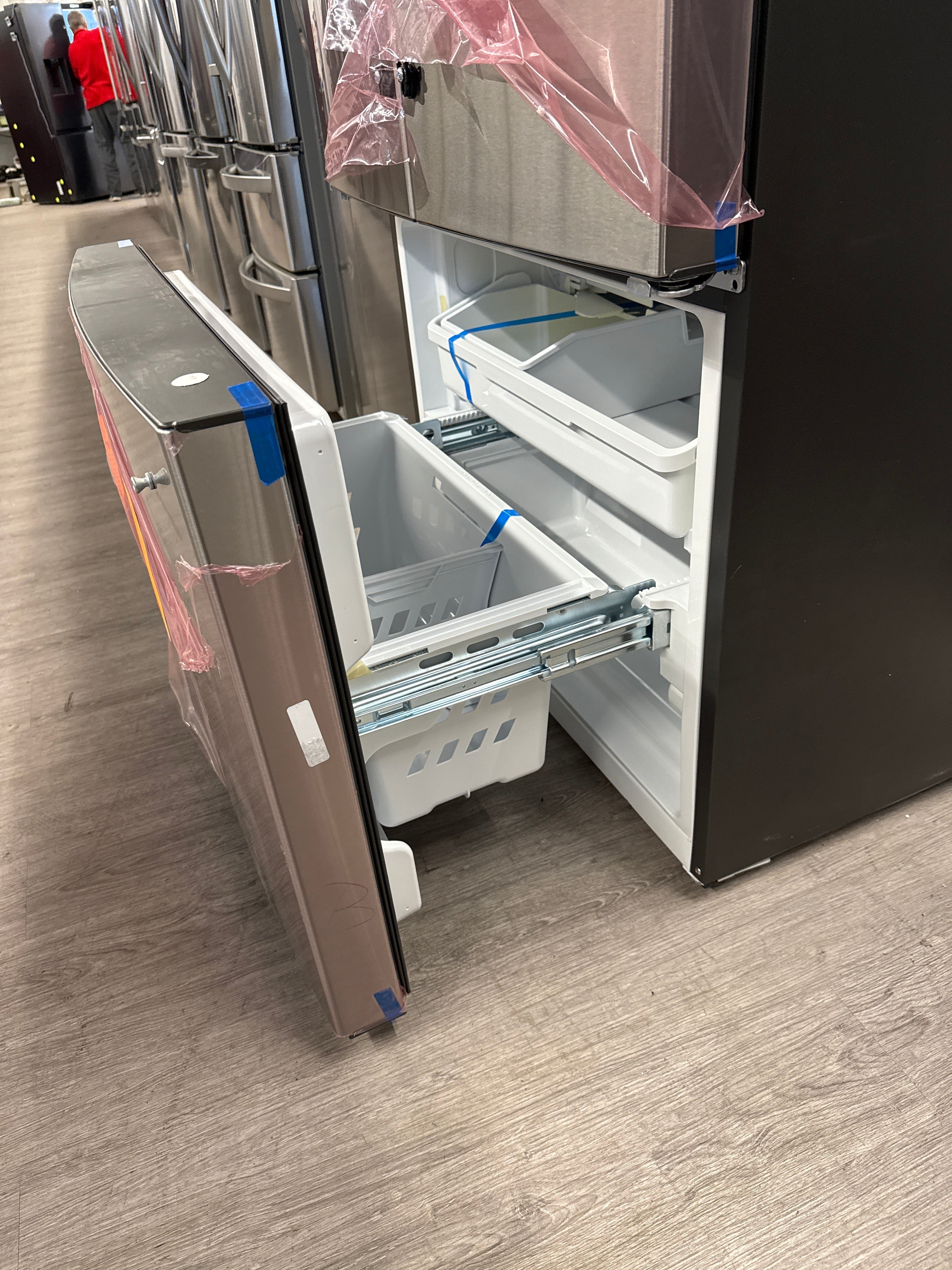 OPEN BOX - GE 33” French Door Refrigerator - GWE19JYLHFFS