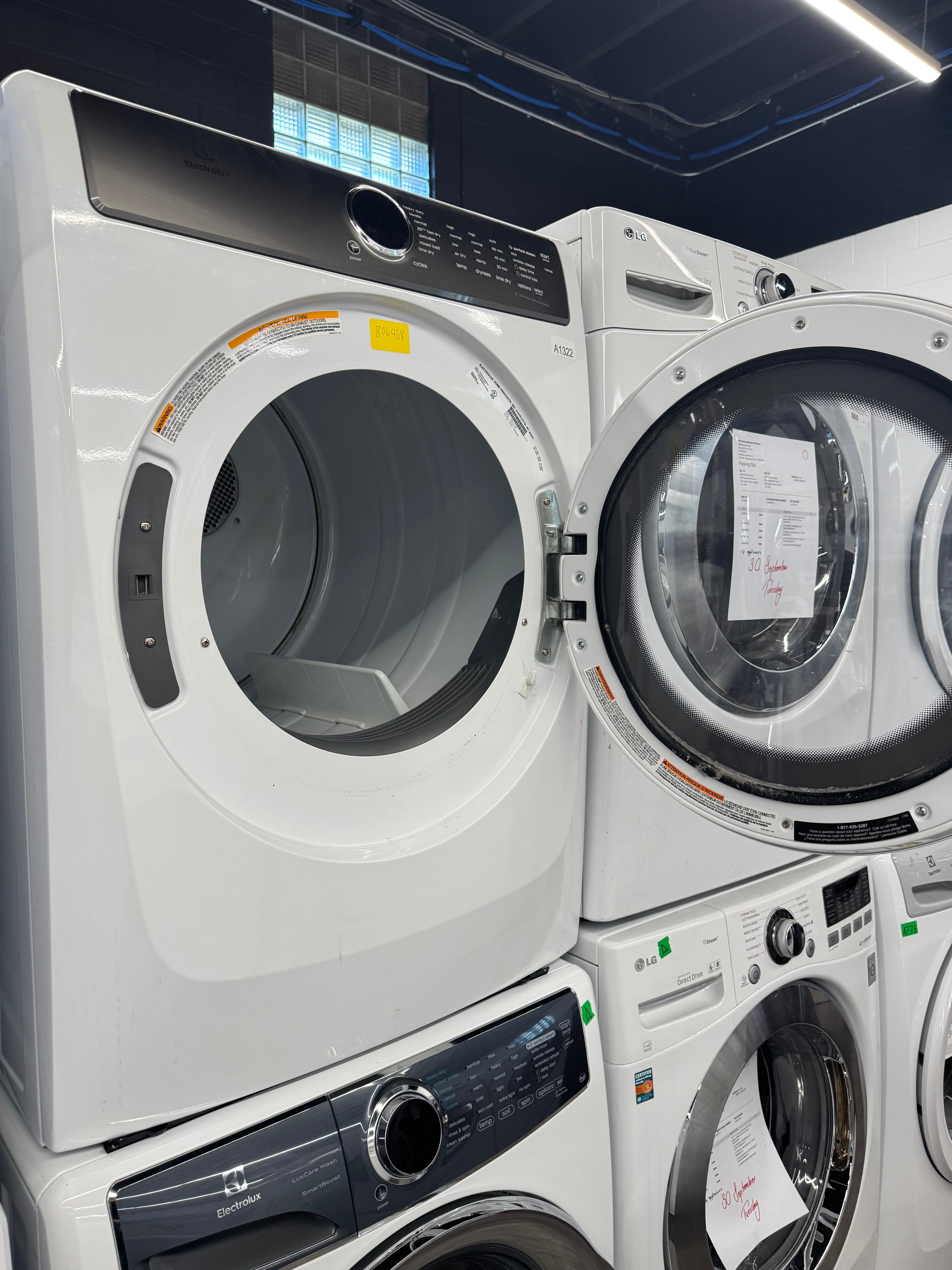 Electrolux 27” Front Load Washer/Dryer Set (EFLS617SIW0/EFMC427UIW0