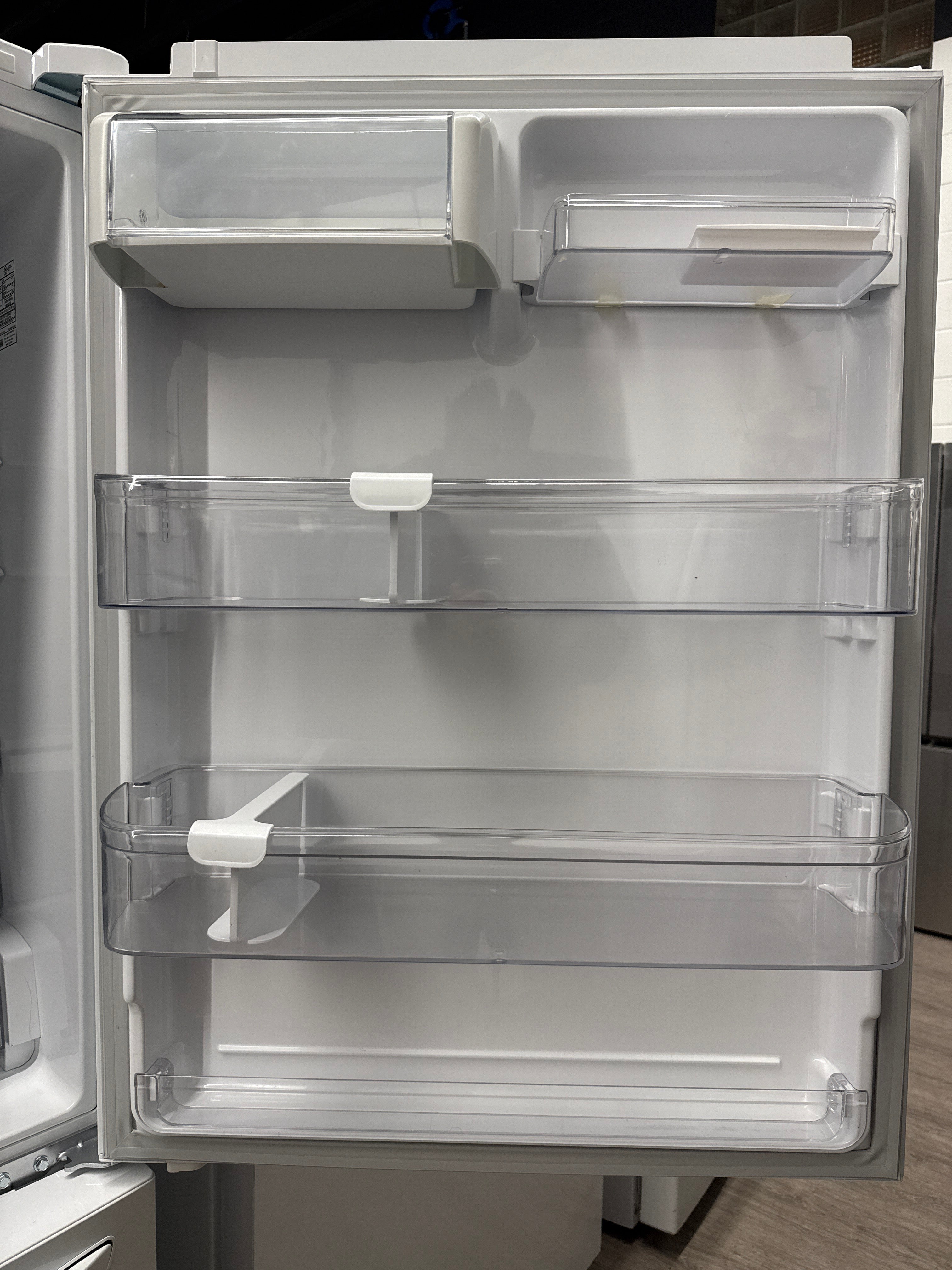 LG 30” Bottom Freezer Refrigerator - LDC22370SW/00