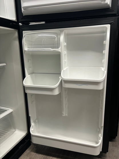 Kenmore 30” Top Freezer Refrigerator-  970-651690