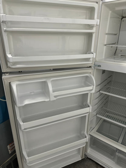 WHIRLPOOL 30” TOP FREEZER FRIDGE - ET6WSKXSQ01