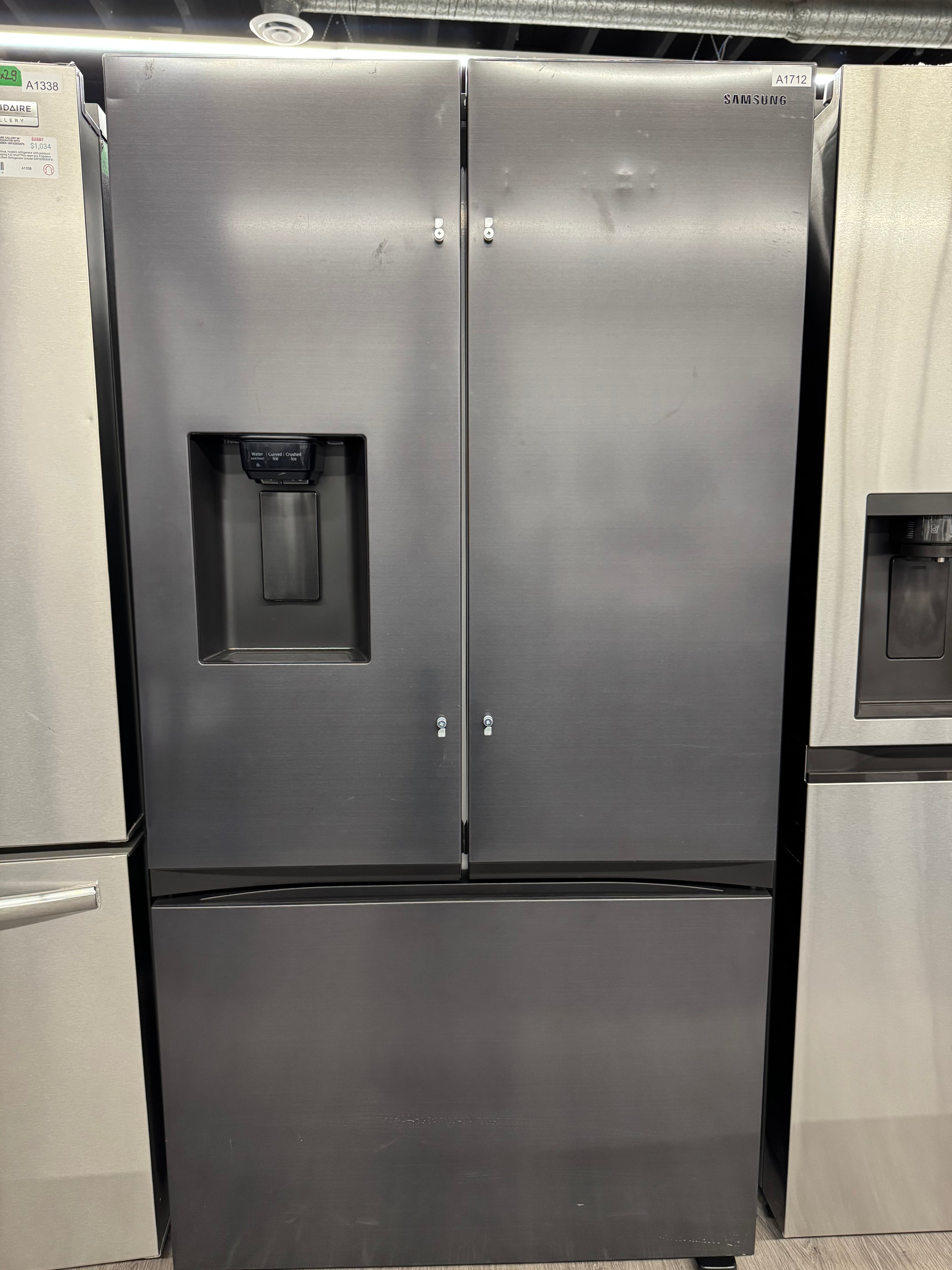 OPEN BOX - Samsung 36” French Door Fridge With Water Dispenser- RF32CG5400MT
