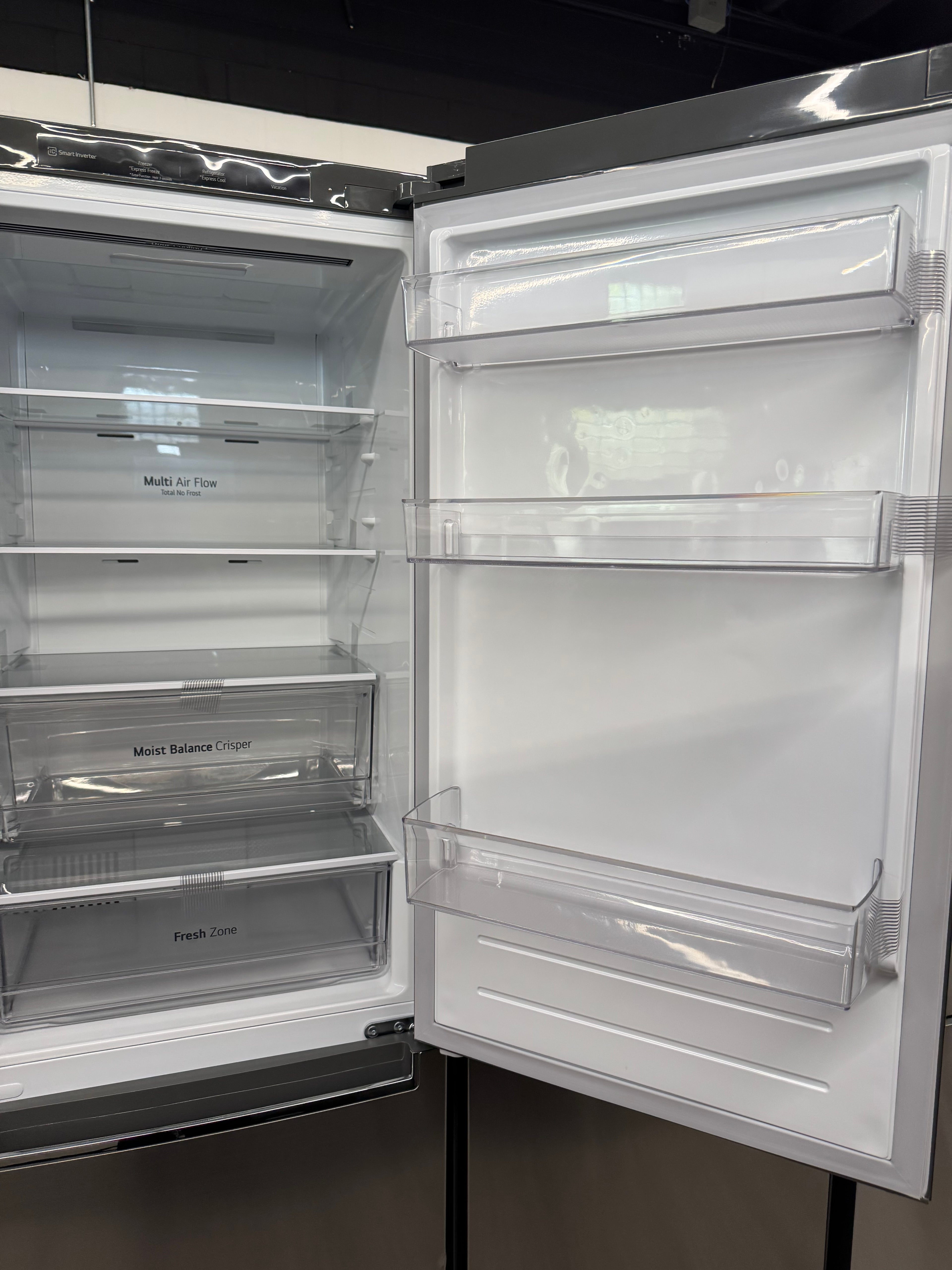 NEW - LG 24” Bottom Freezer Refrigerator - LBNC12231V (1 YEAR MANUFACTURER WARRANTY)