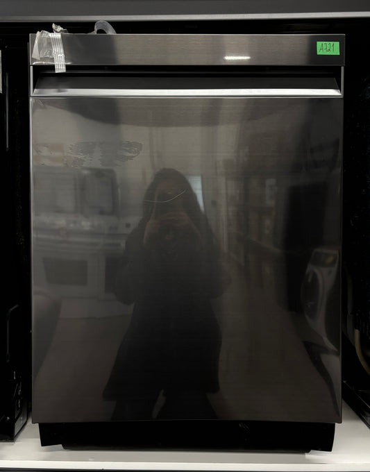 OPEN BOX - Samsung 24” Built-In Dishwasher-DW80R9950UG
