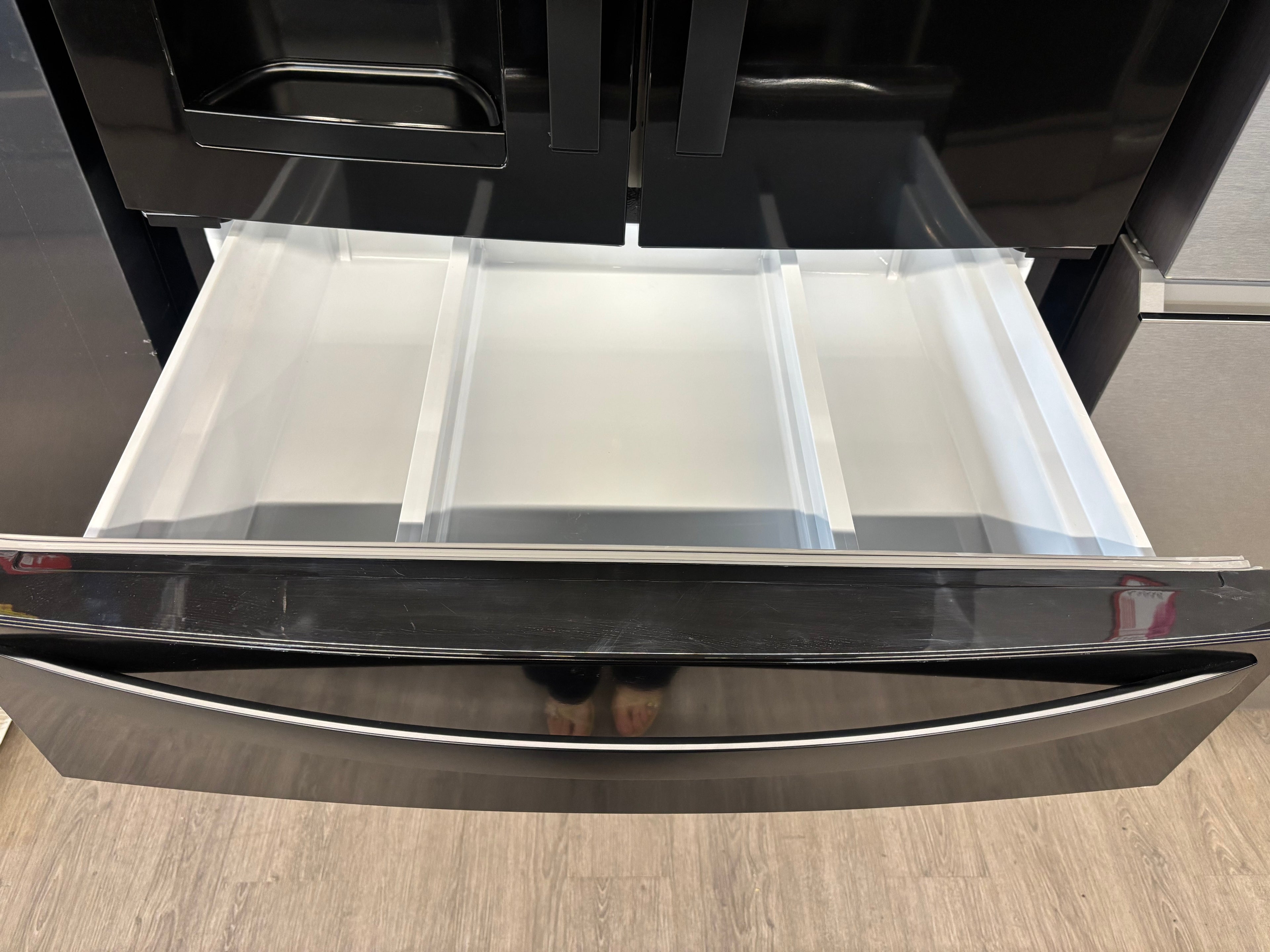 OPEN-BOX - Whirlpool 36” French Door with Water & Ice Dispenser - WRMF3636RB00