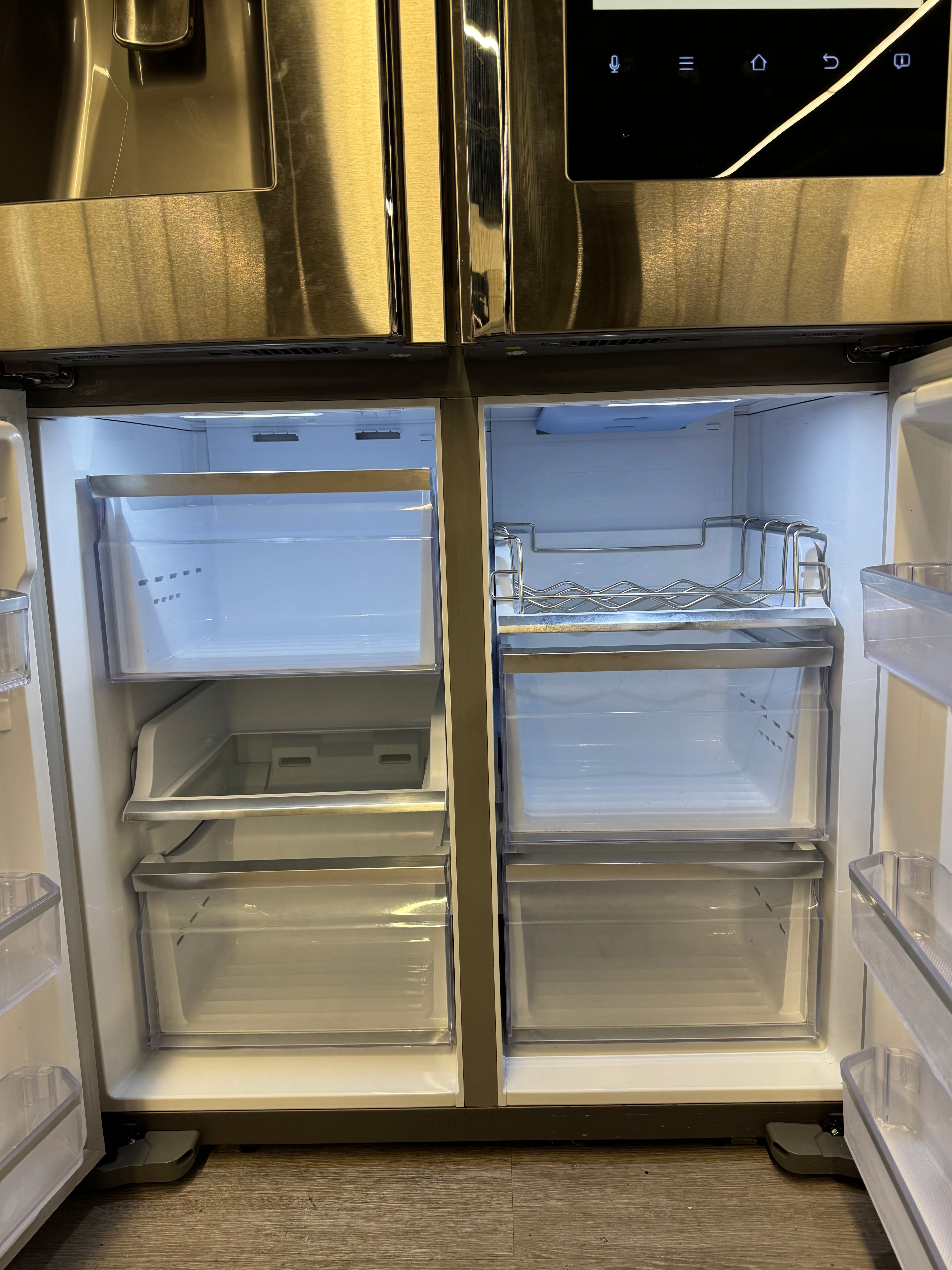 Samsung 36” 4Door Counter Depth French Door Refrigerator - RD22M9581SR/AC