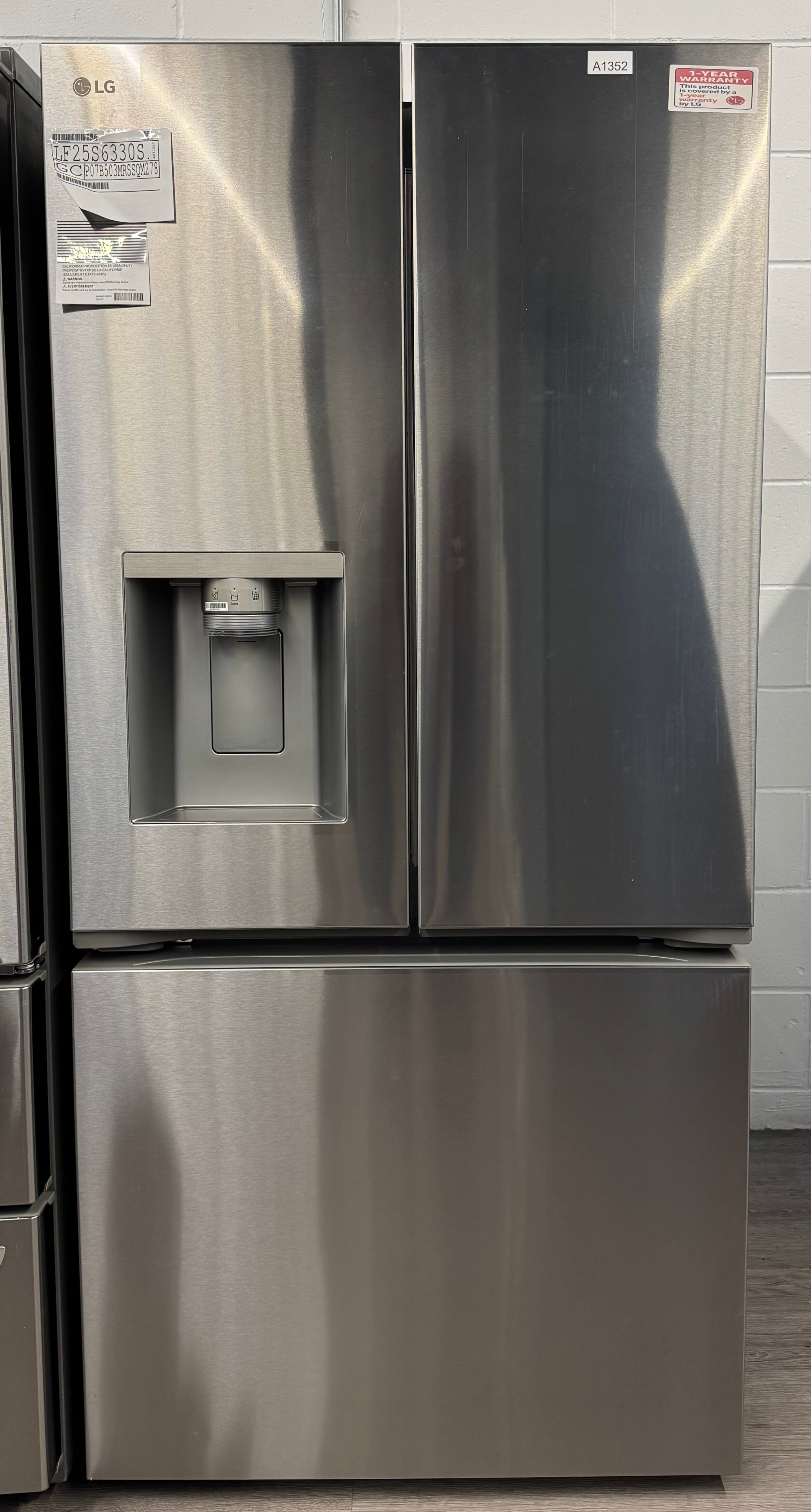 OPEN BOX - LG 33” French Door Refrigerator with Water & Ice Dispenser - LF25S6330S - 1 YEAR LG WARRANTY