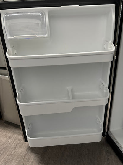 Frigidaire 30" Top Freezer Refrigerator - FFHT1826PS3