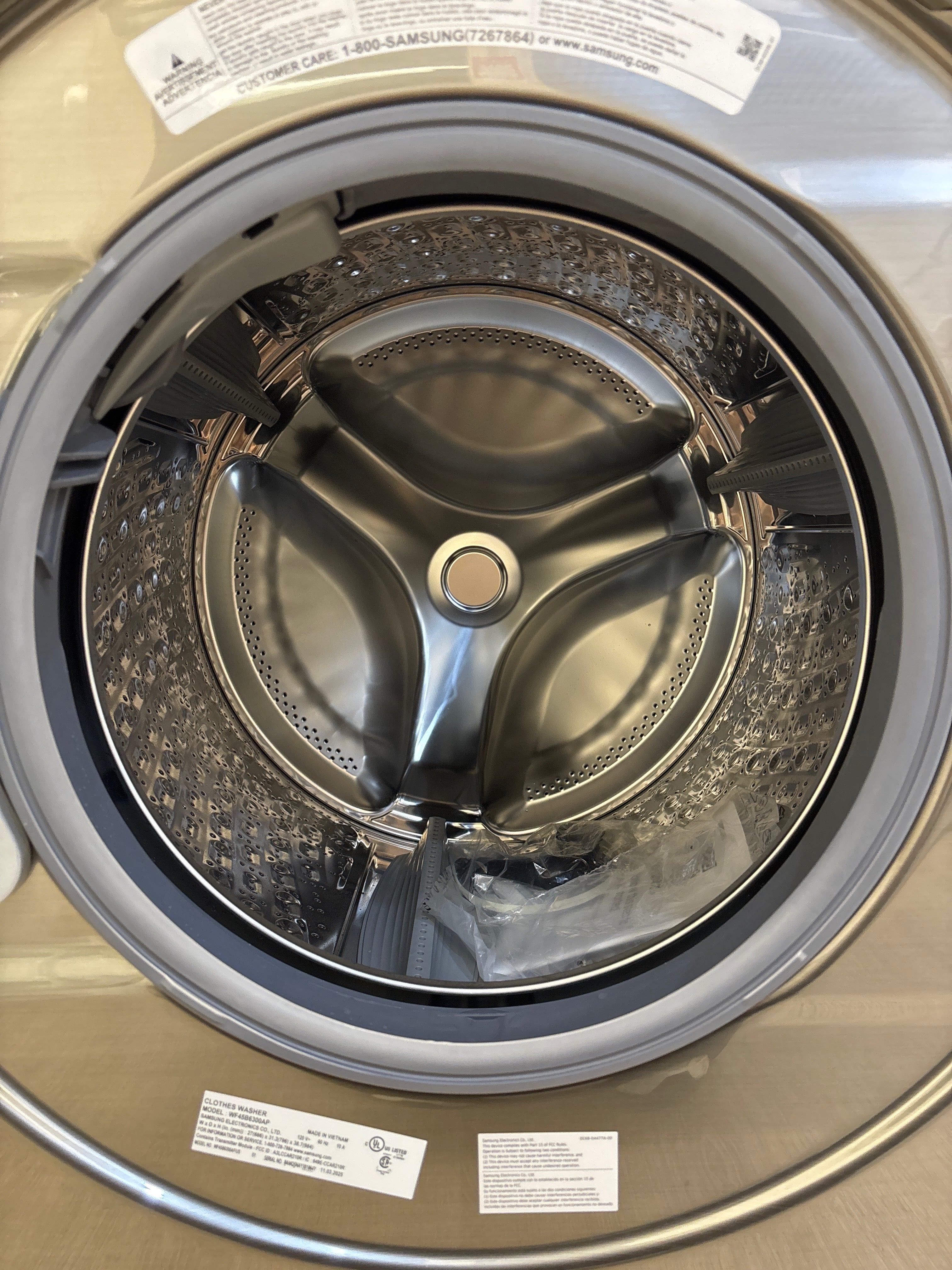 OPEN BOX - SAMSUNG 27” Front load washer - FW45B6300AP